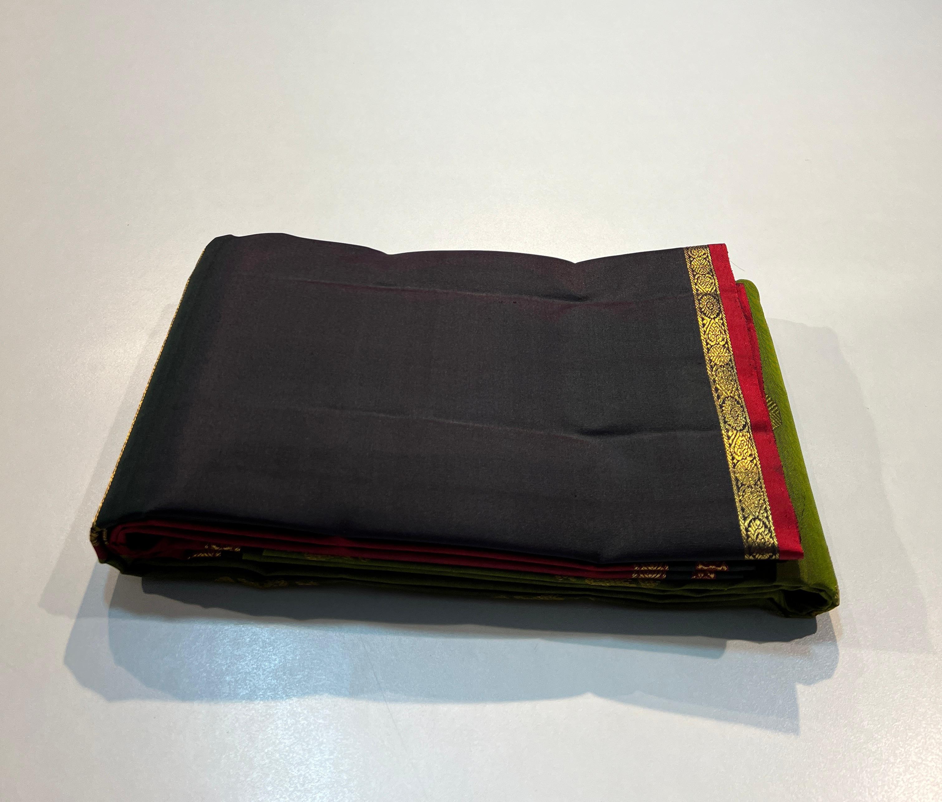 BLACK & OLIVEGREEN COLOUR COMBINATION KANCHIPURAM SILK SAREE