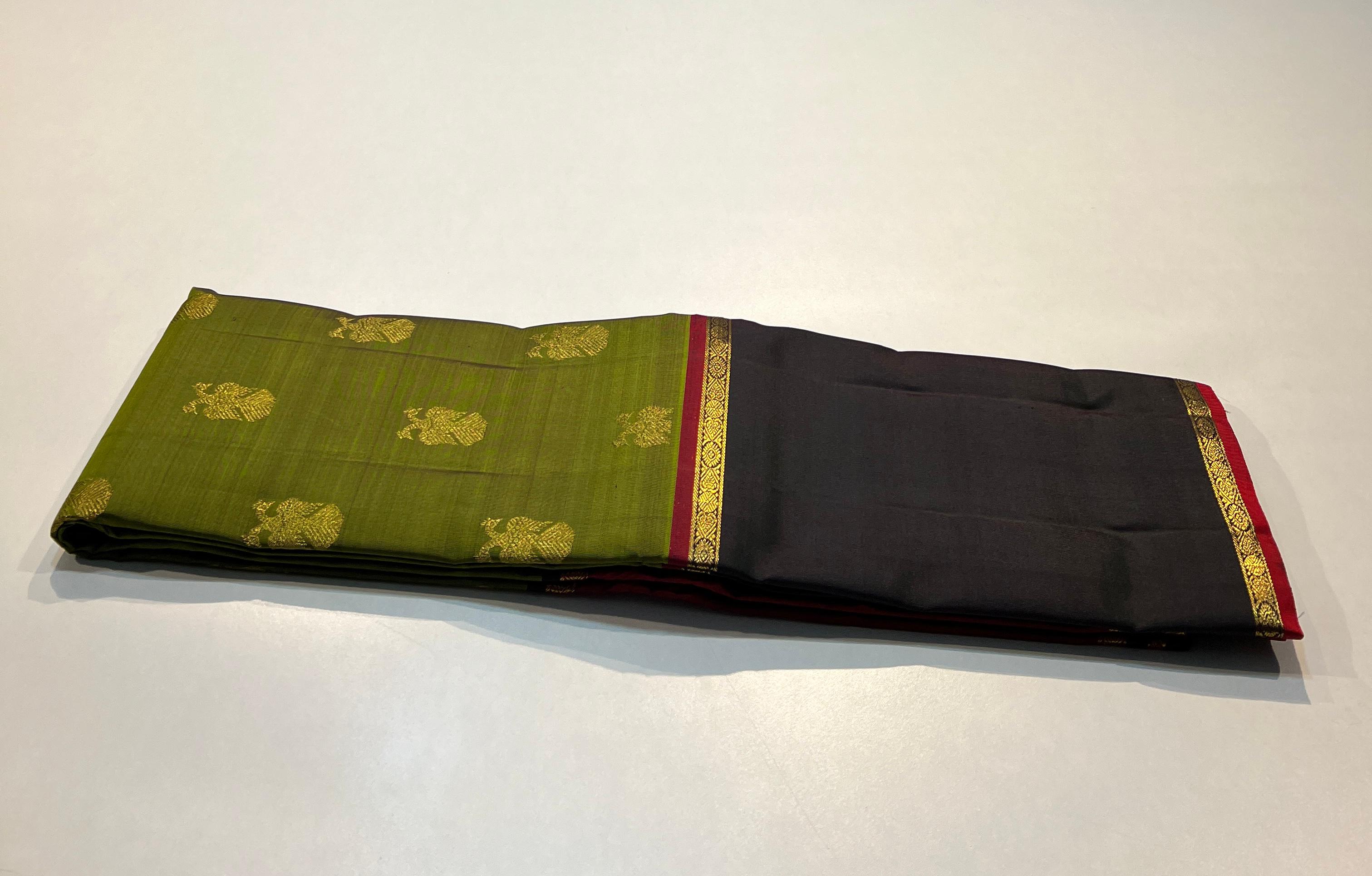 BLACK & OLIVEGREEN COLOUR COMBINATION KANCHIPURAM SILK SAREE