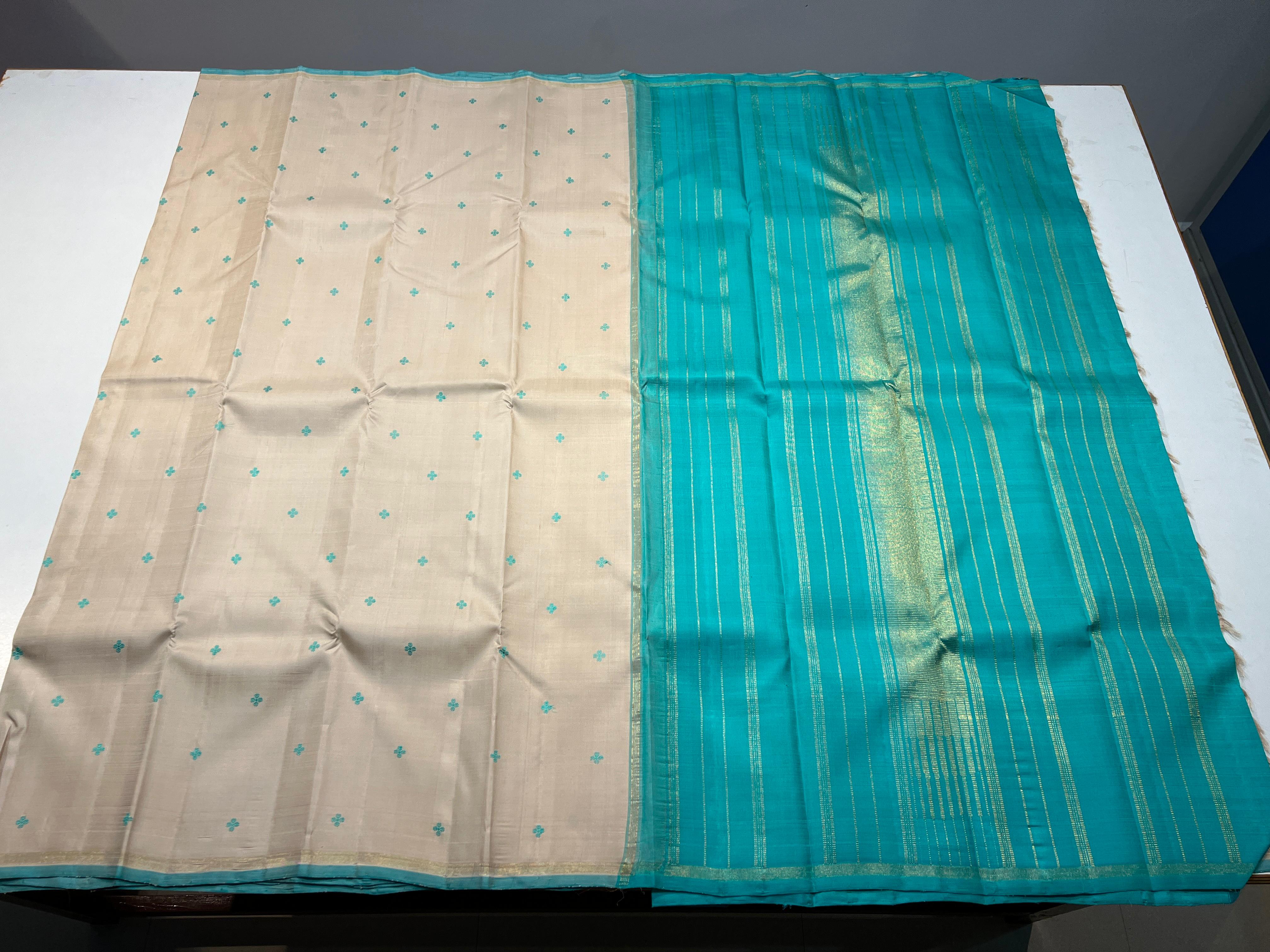 CREAM & TURQUOISE \ BLUE COLOUR COMBINATION KANCHIPURAM SILK SAREE