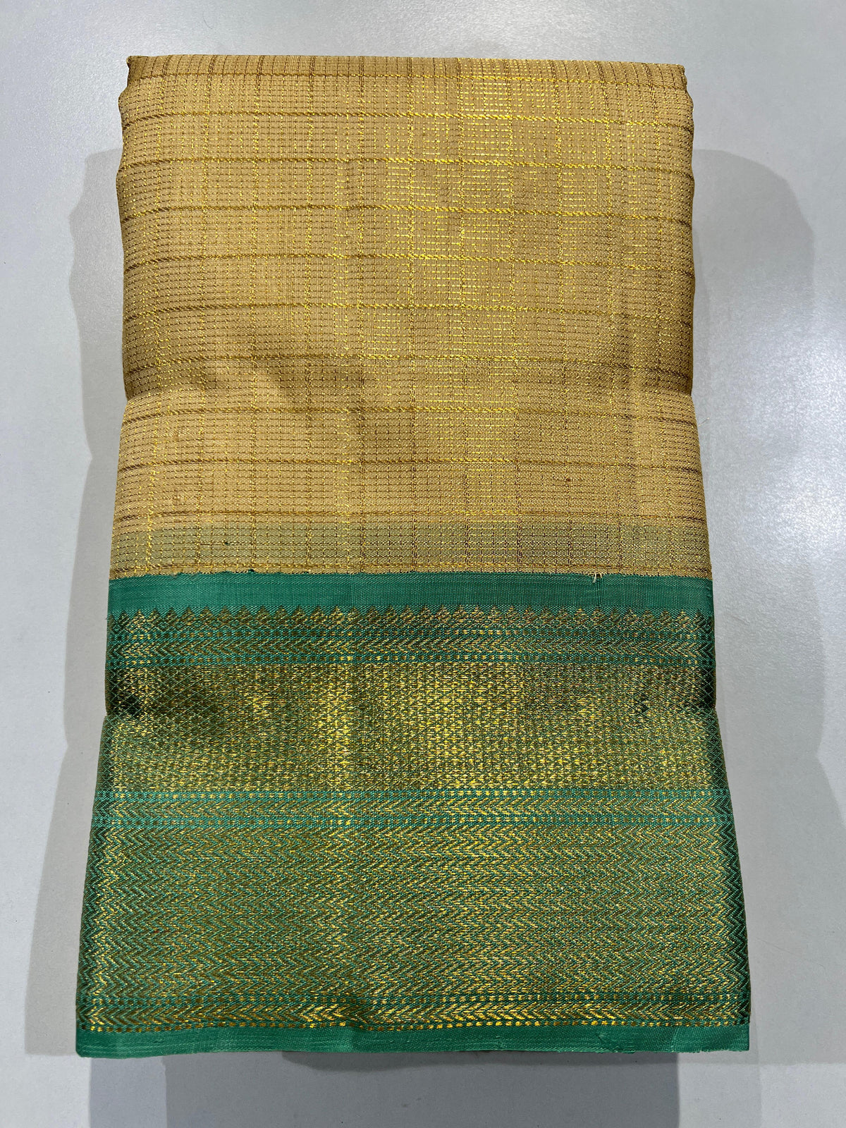 CREAM WHITE COLOUR & GREEN BORDER KACHIPURAM SILK SAREE