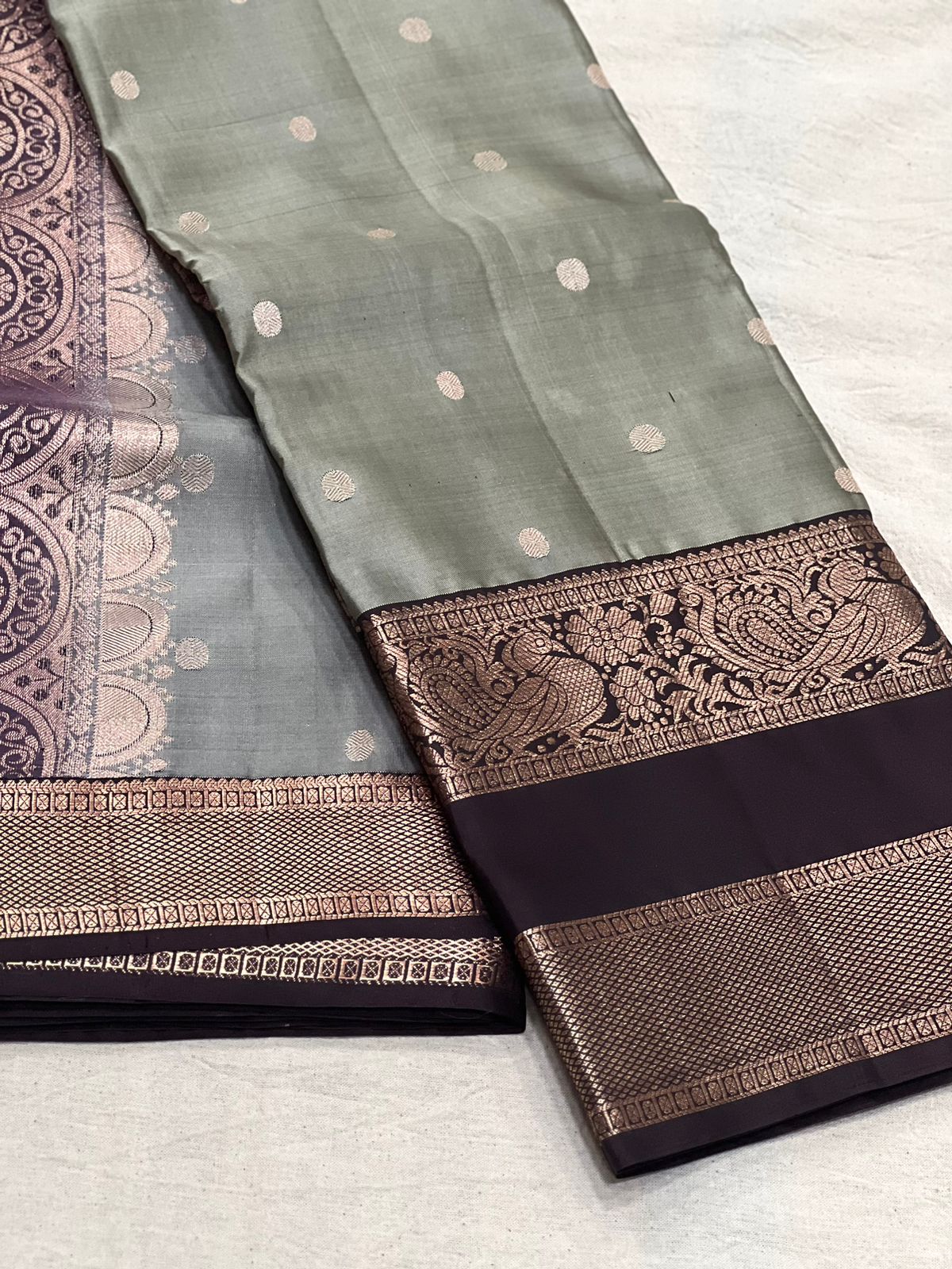 GREY / BROWN KANCHI SAREE