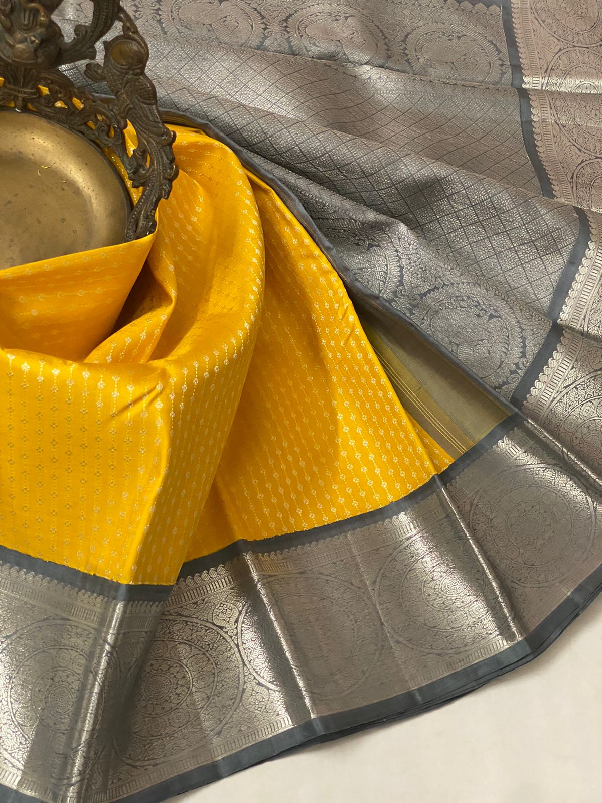 YELLOW / GREY KANCHI SAREE