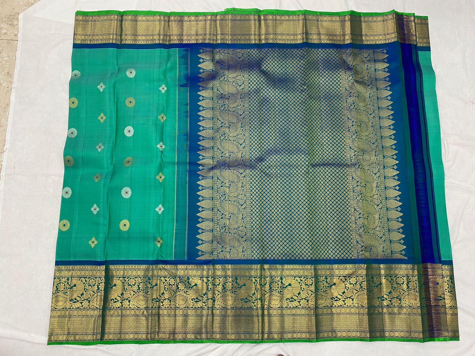 GREEN / BLUE GADWAL PATTU SAREE