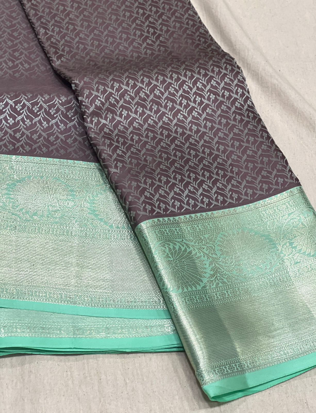 BROWN GREY / GREEN KANCHI SAREE