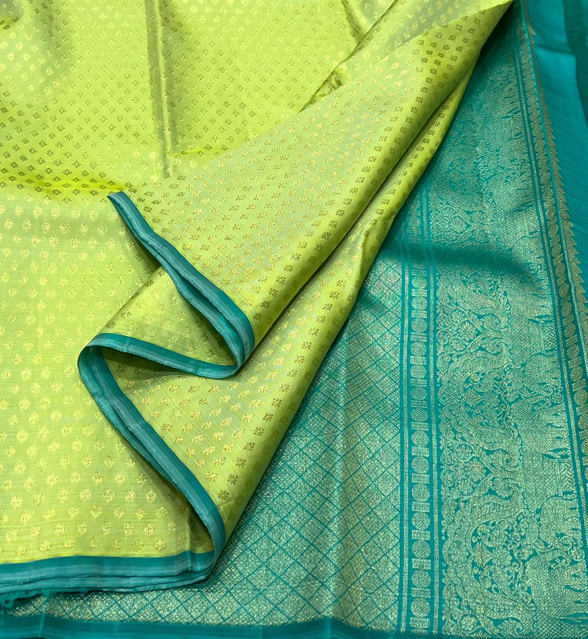 PISTA GREEN BORDERLESS SAREE