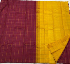 MAROON CHECKS BORDERLESS SAREE