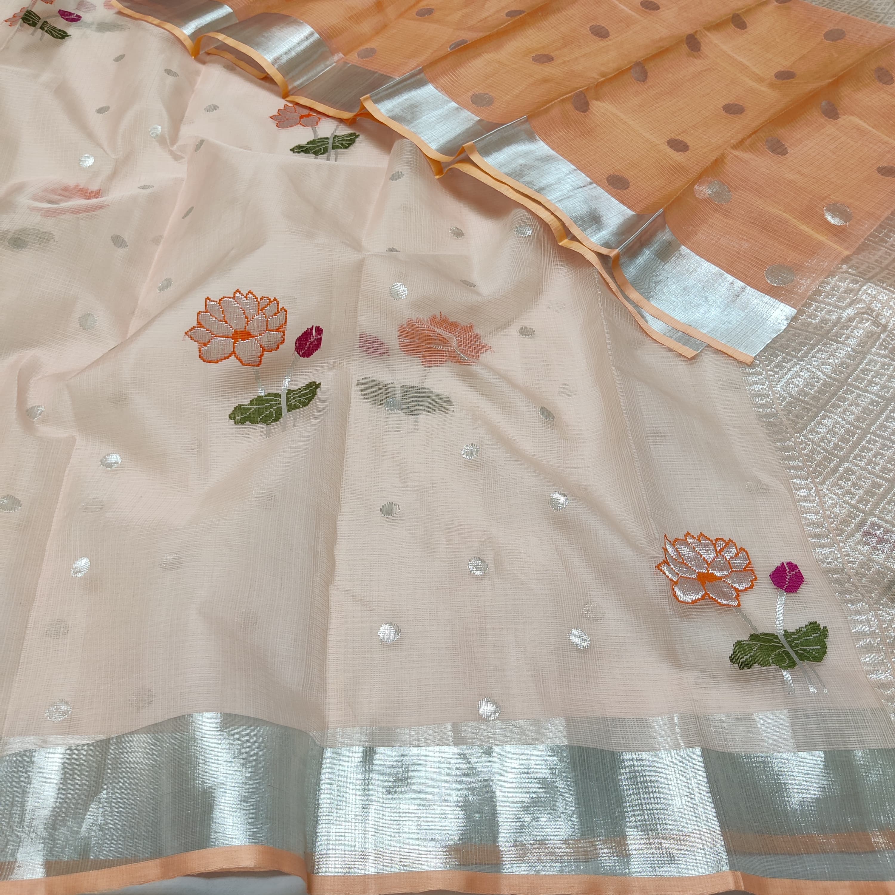 PEACH / SILVER ZARI KOTA SAREE