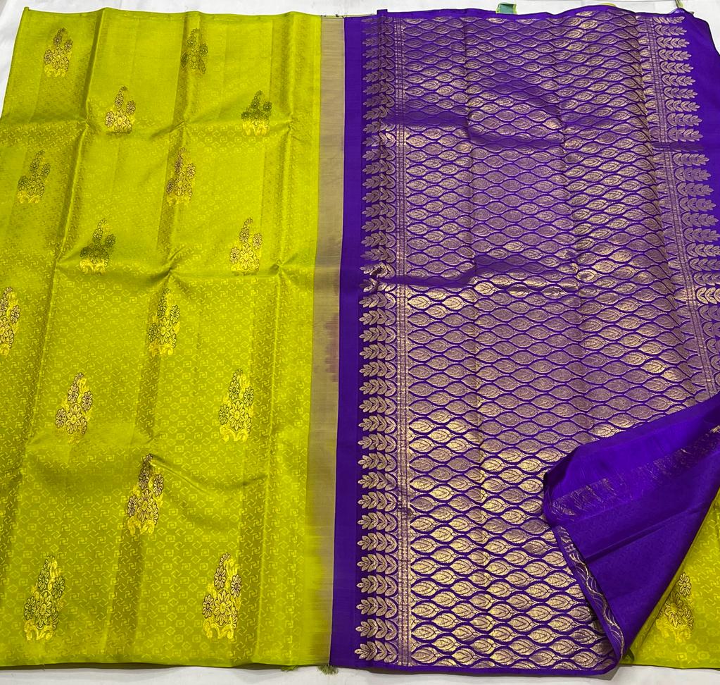 LITE GREEN / PURPLE  BORDERLESS SAREES