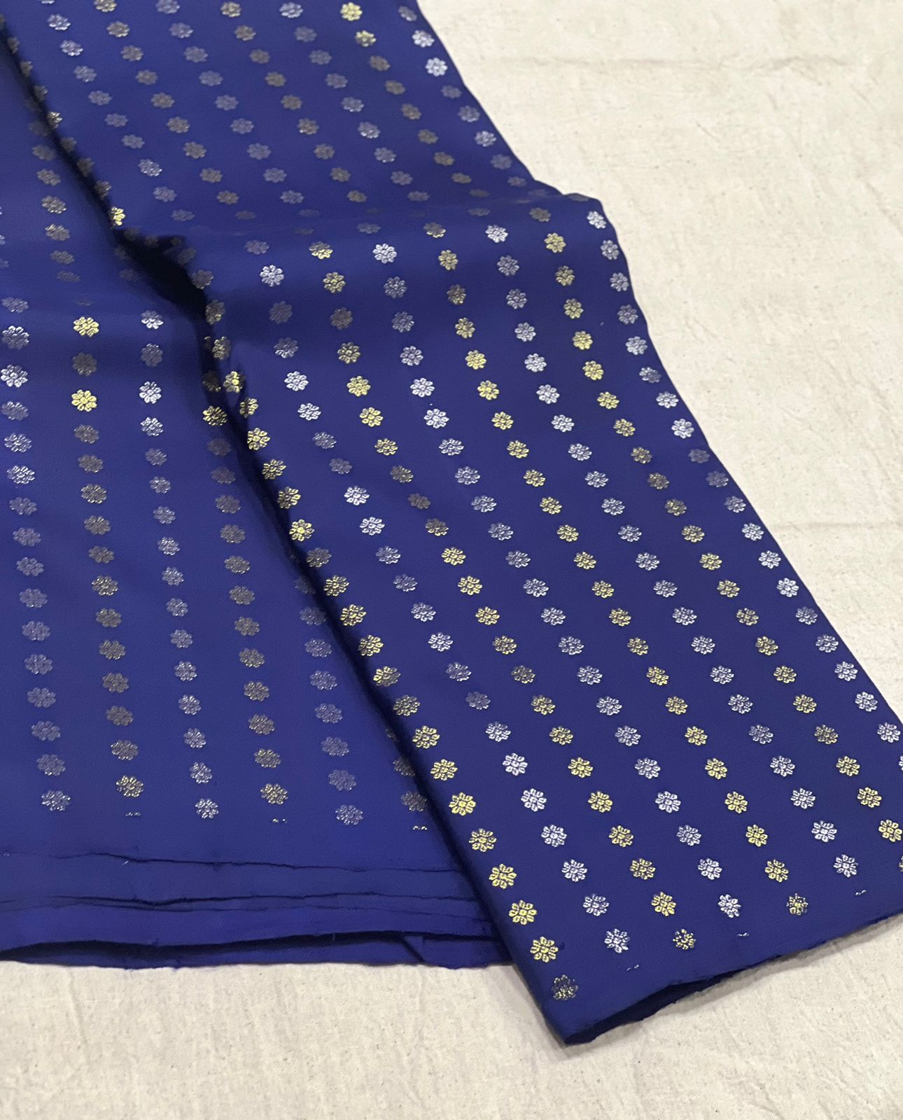 ROYAL BLUE BORDERLESS SAREES