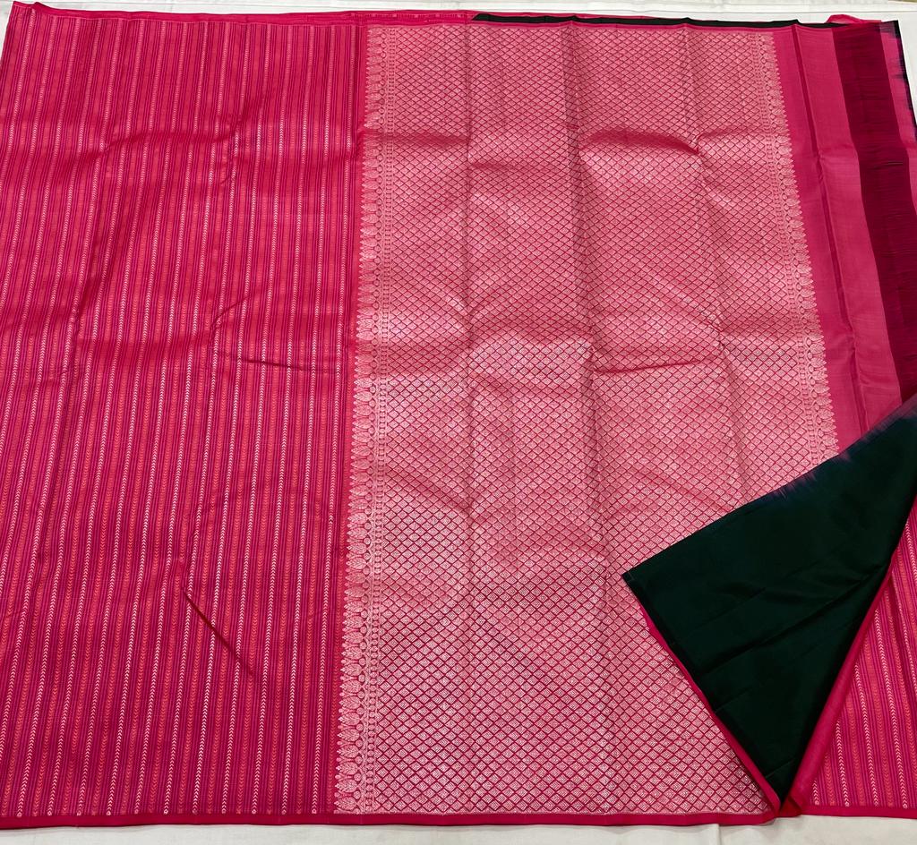 PINK BORDERLESS SAREES