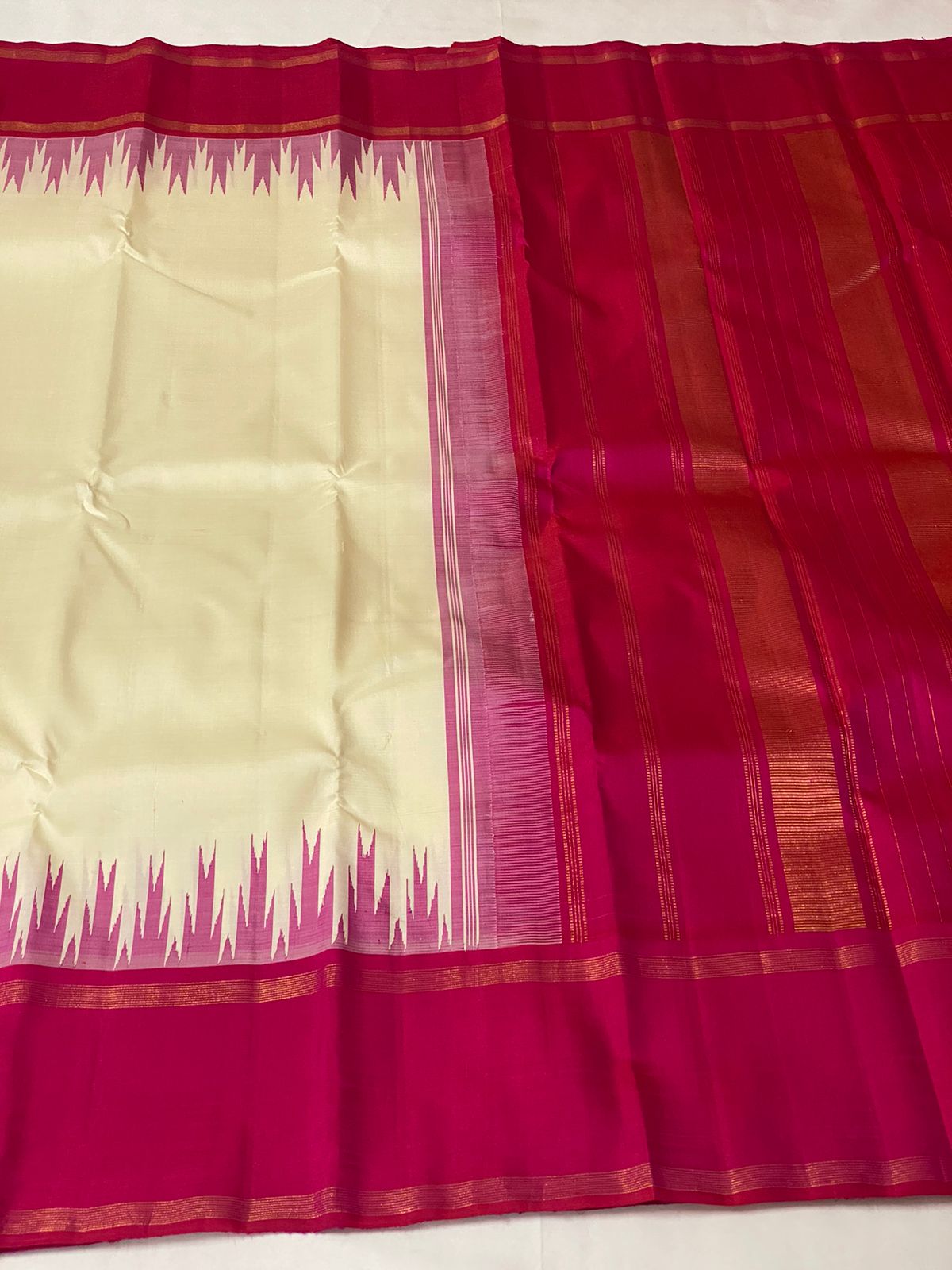 WHITE / PINK TEMPLE  SILK SAREE