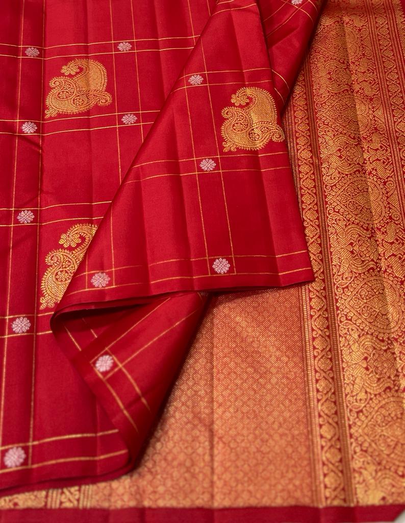 RED BORDERLESS SAREES