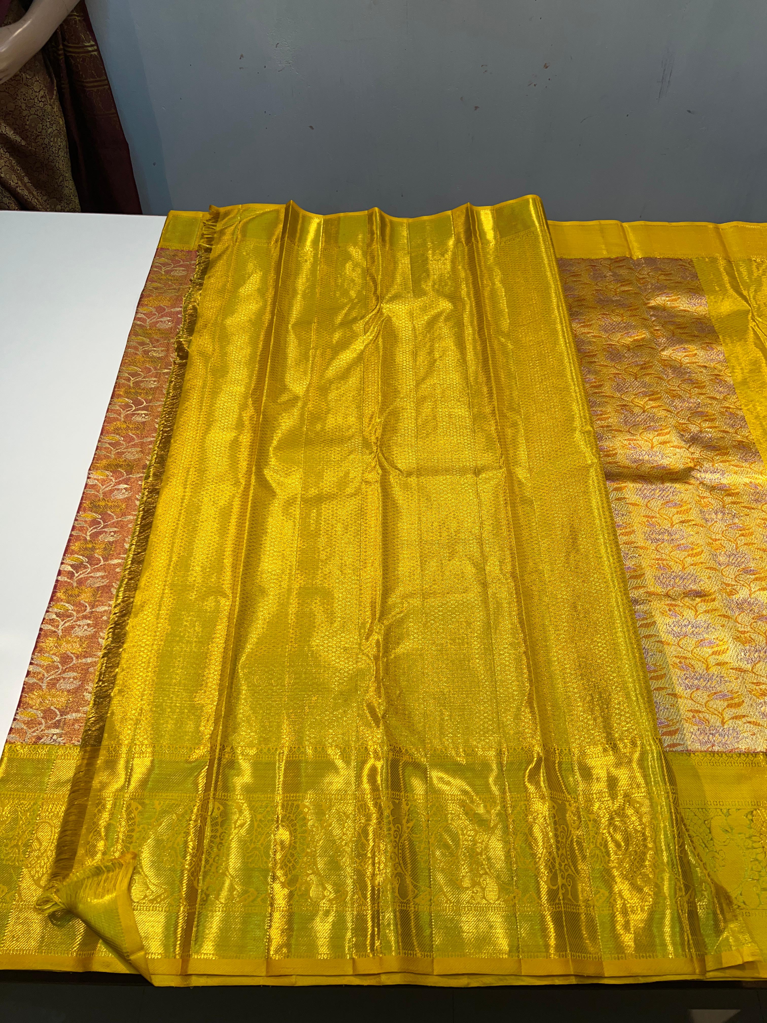 GOLD/RUST/SILVER/YELLOW COLOUR COMBINITION  KANCHI SILK SAREE