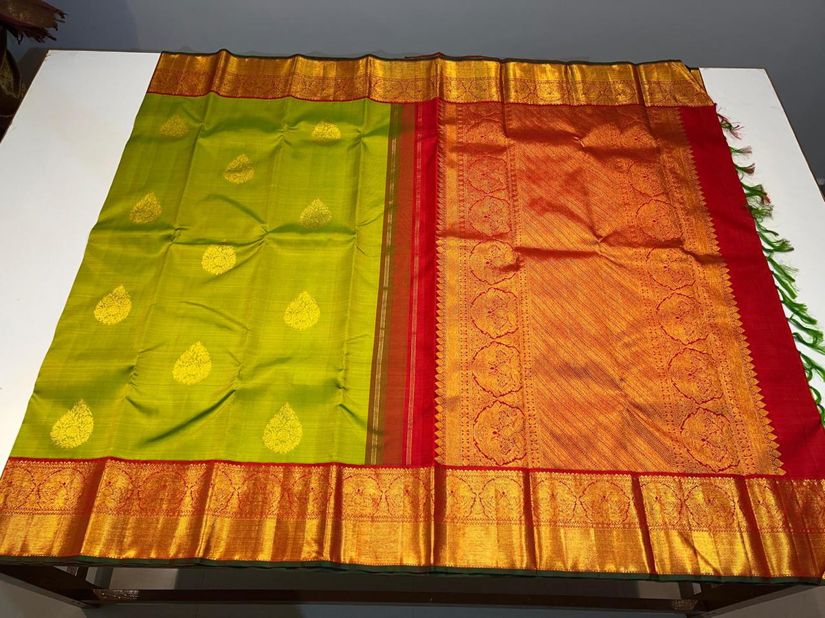 LIGHT MEHNDHI GREEN/ RED COLOUR COMBINITION  KANCHI SILK SAREE