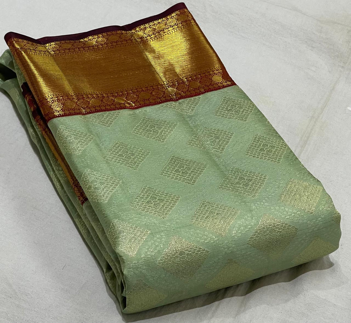 LITE GREEN/MAROON COLOUR COMBITION PURE KANCHI SILK SAREE