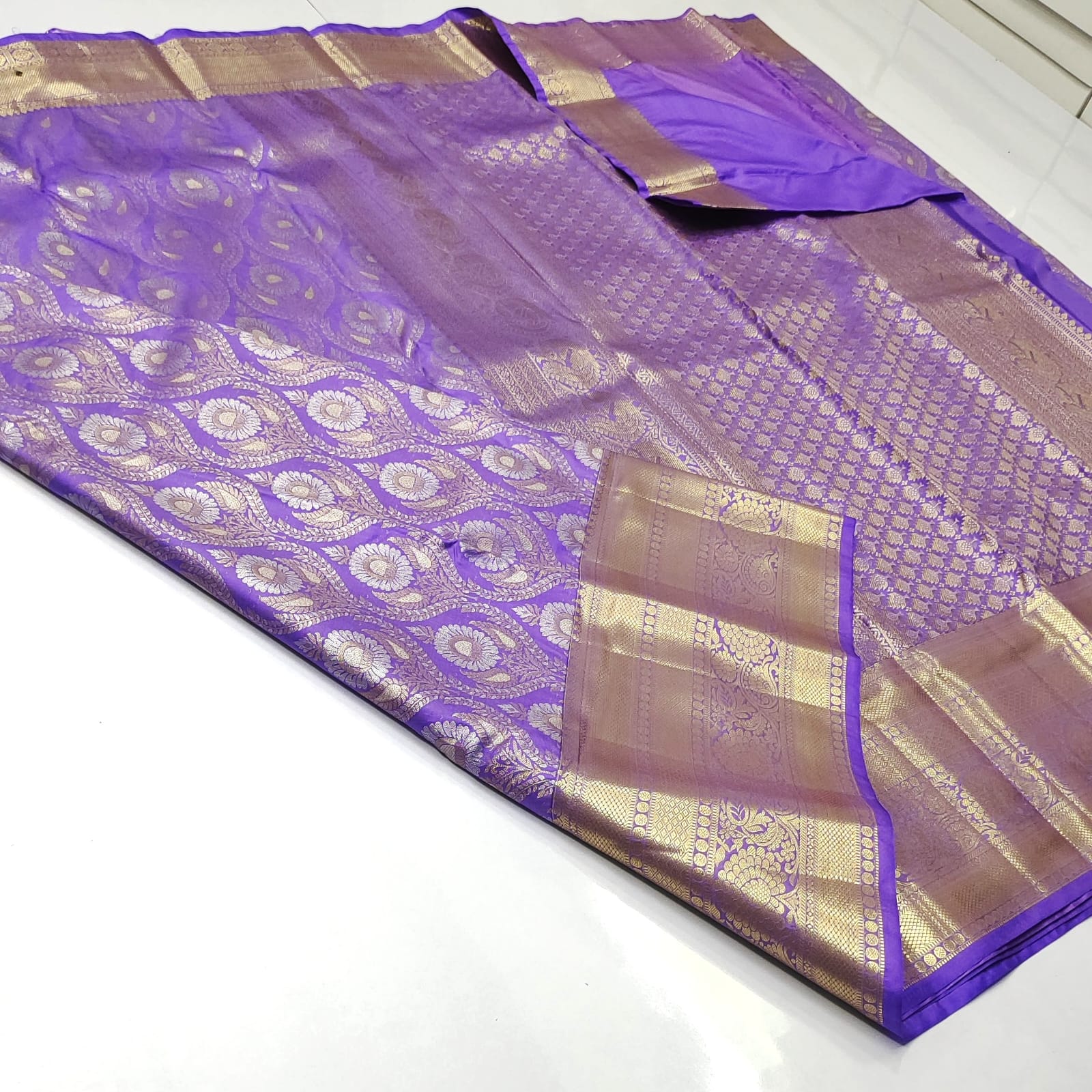 LAVENDER   COLOUR COMBITION PURE KANCHI SILK SAREE