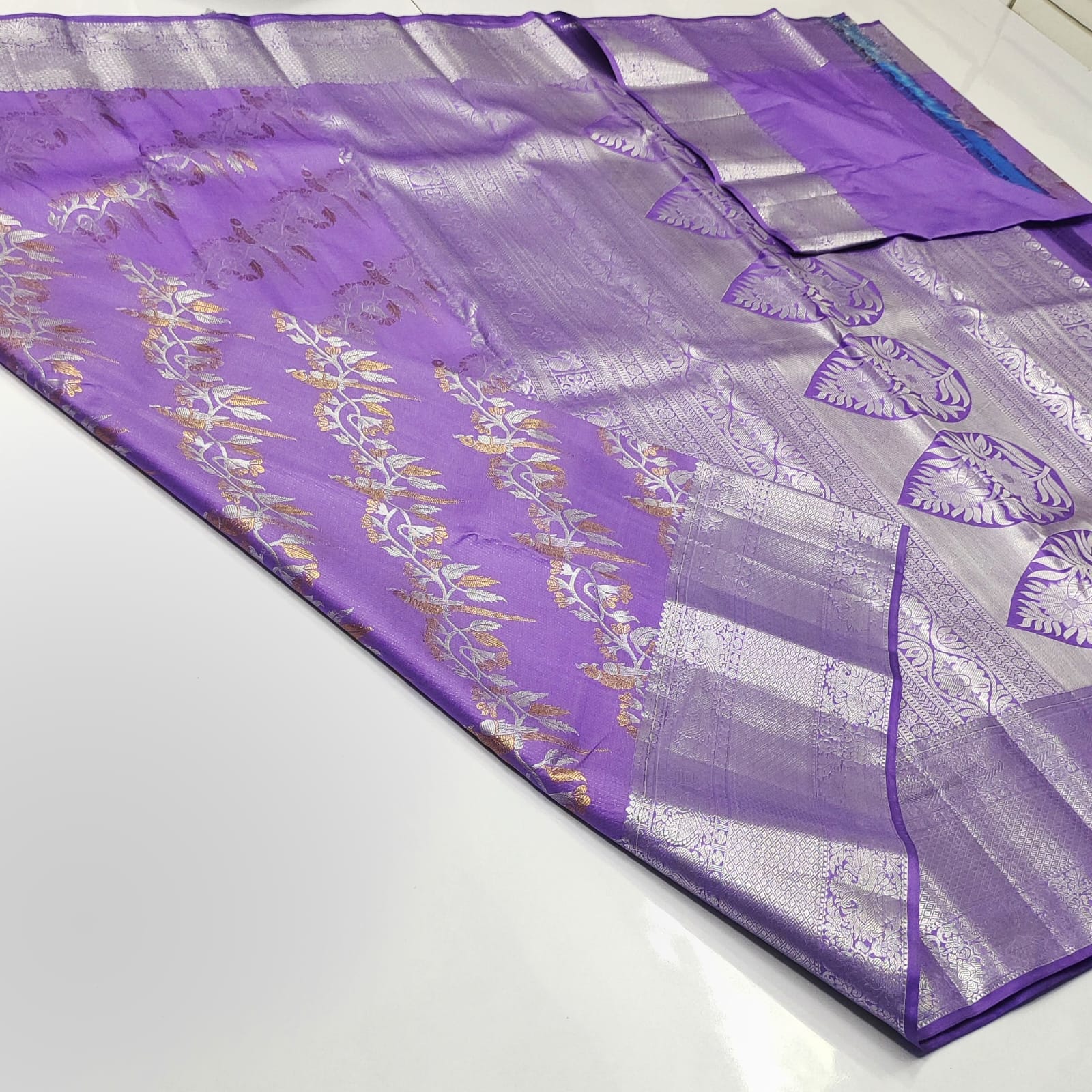 LAVENDER   COLOUR COMBITION PURE KANCHI SILK SAREE