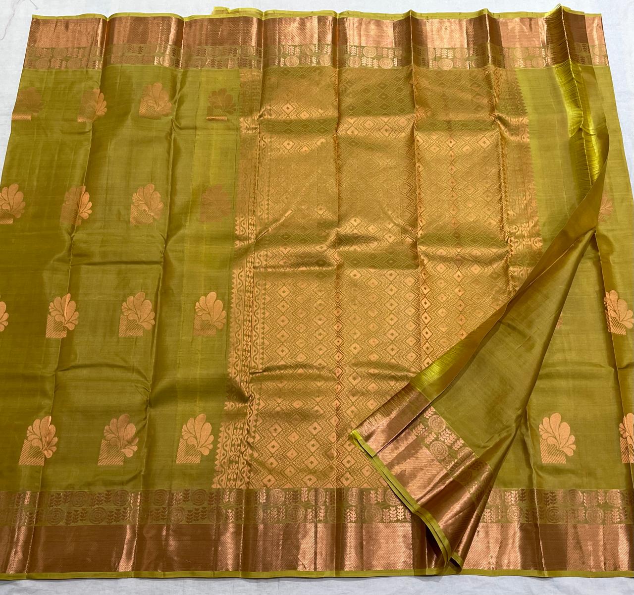 MEHANDI GREEN COLOUR COMBITION PURE KANCHI SILK SAREE