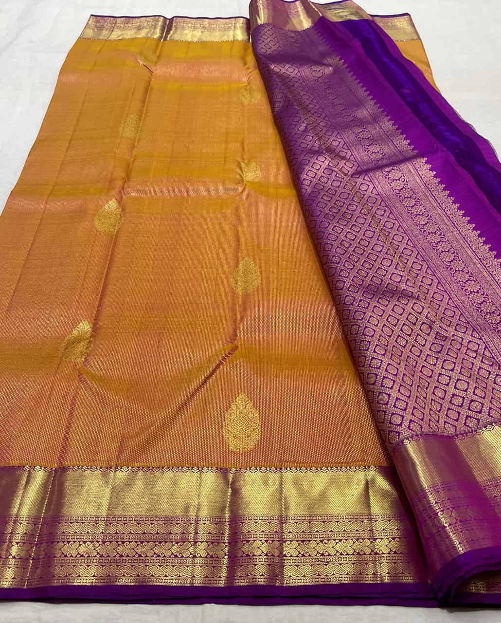 FIRE ORANGE /PURPLE  COLOUR COMBITION PURE KANCHI SILK SAREE