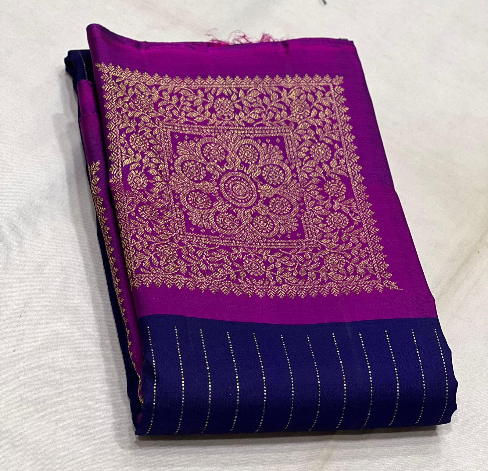 NAVY BLUE/PURPLE  COLOUR COMBITION PURE KANCHI SILK SAREE