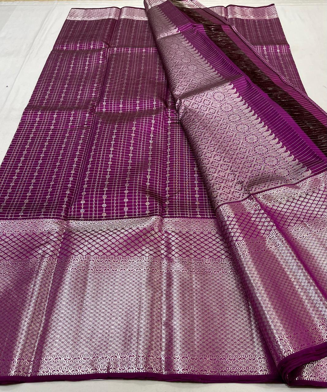 MAGENTA PINK  BORDER COLOUR COMBITION PURE KANCHI SILK SAREE