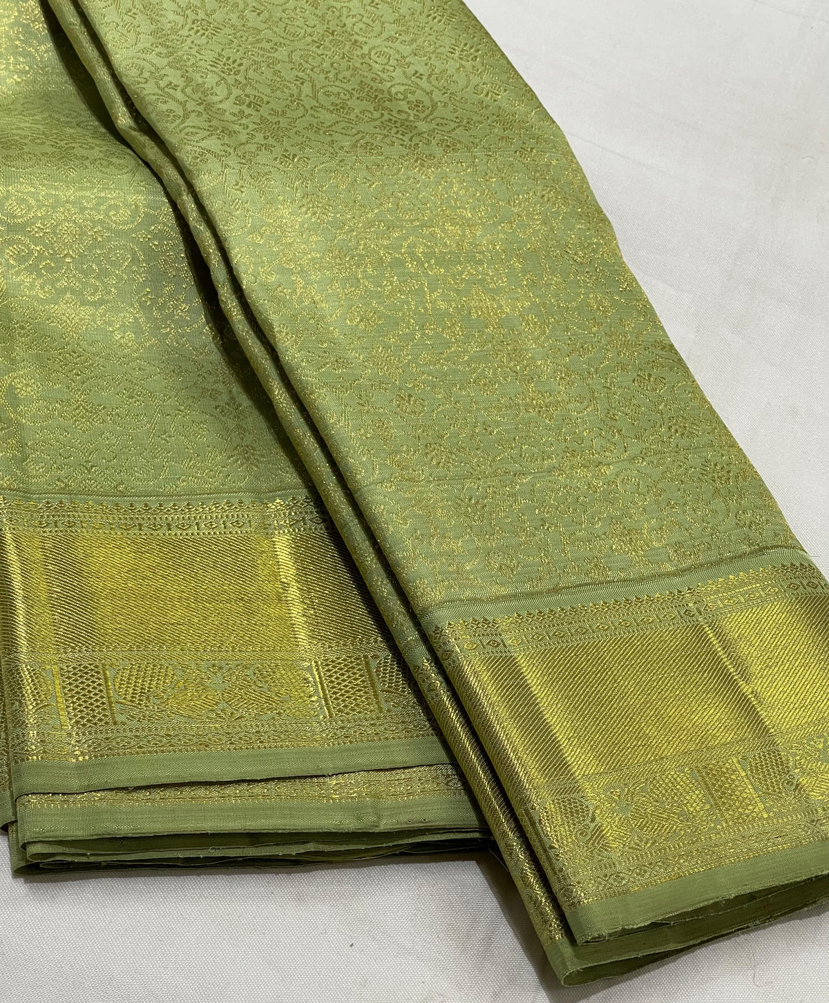 LITE MEHNDI GREEN  COLOUR COMBITION PURE KANCHI SILK SAREE