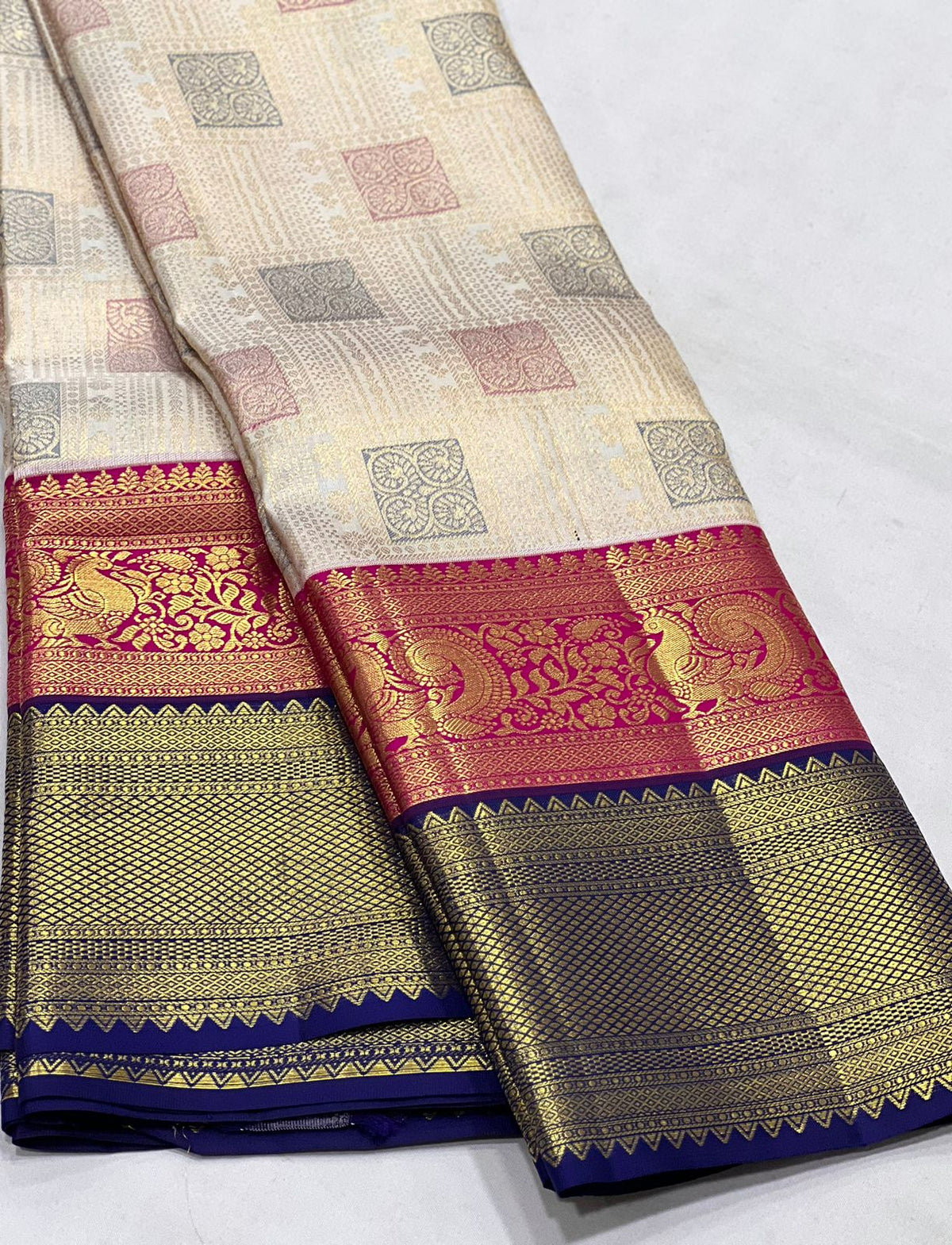 HALF WHITE/MAGENTA PINK/NAVY BLUE  WITH ZARI  KANCHI SILK SAREE