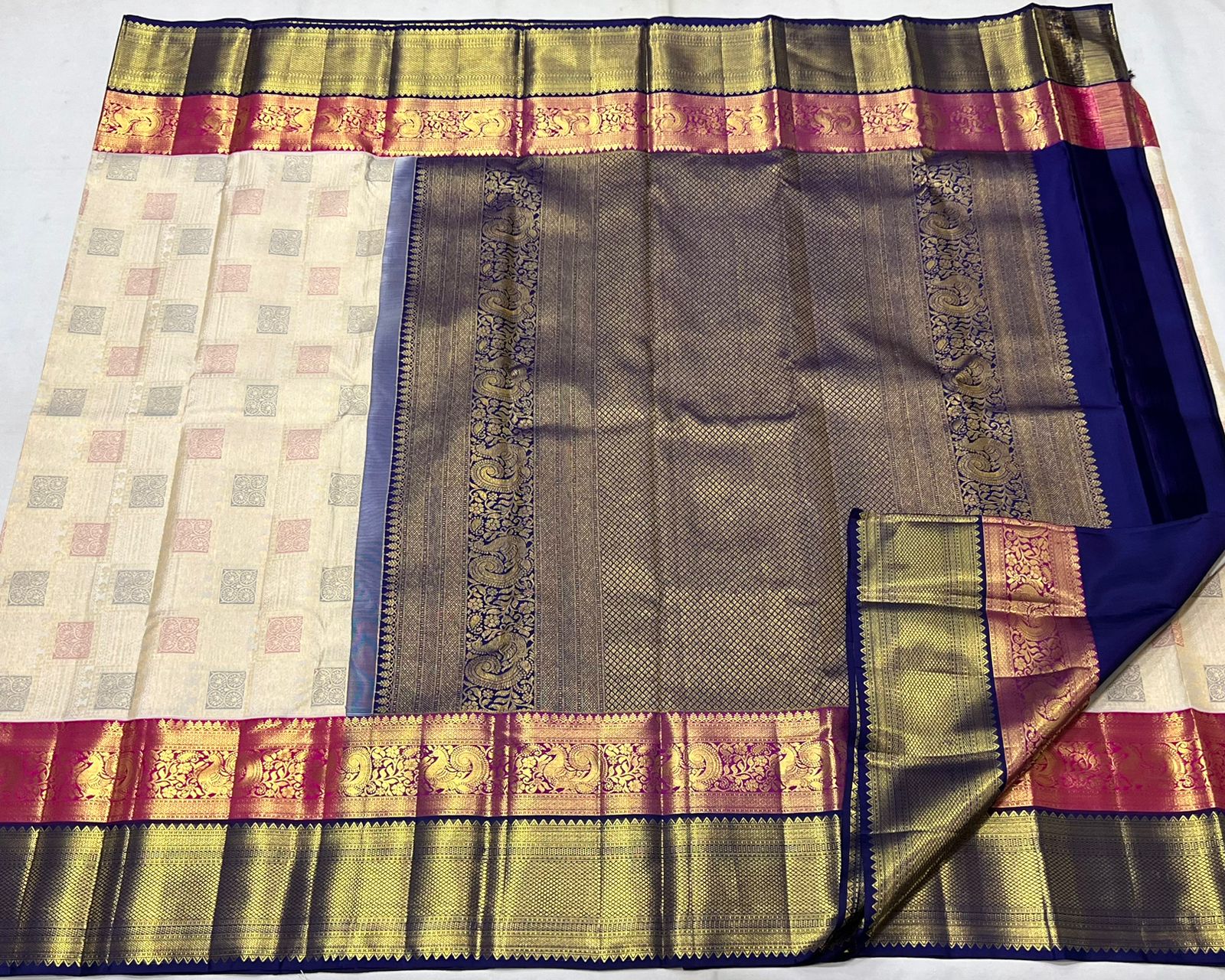 HALF WHITE/MAGENTA PINK/NAVY BLUE  WITH ZARI  KANCHI SILK SAREE