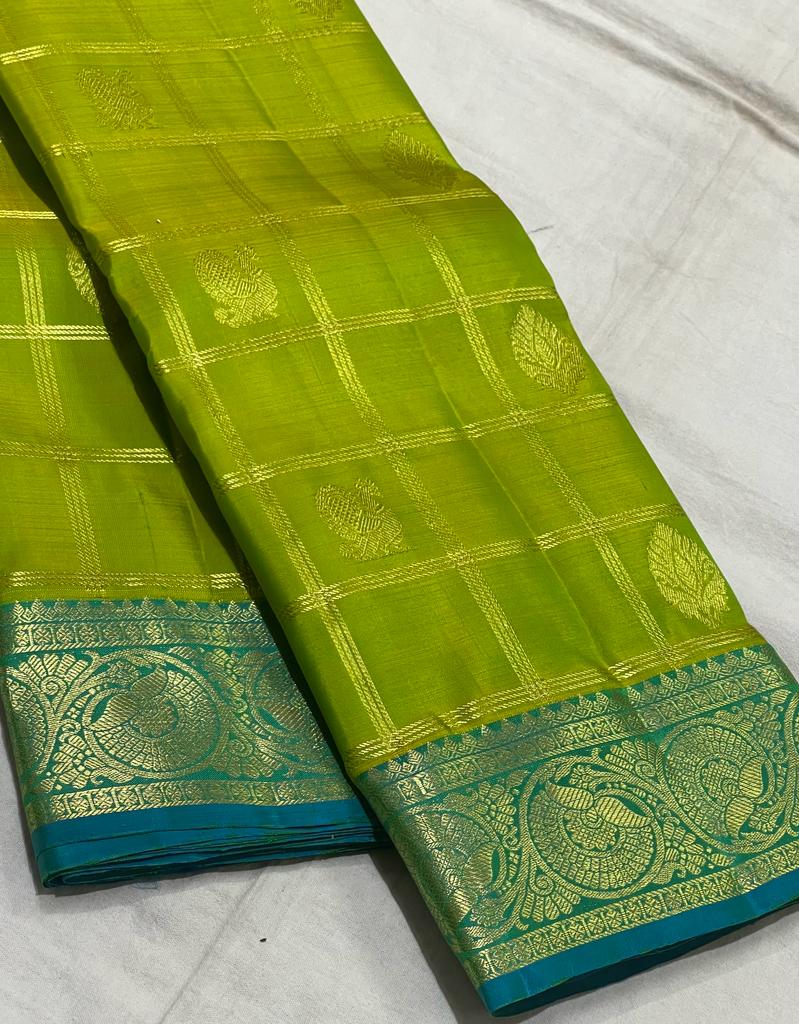 PARROT GREEN/RAMA BLUE   COMBITION PURE KANCHI SILK SAREE