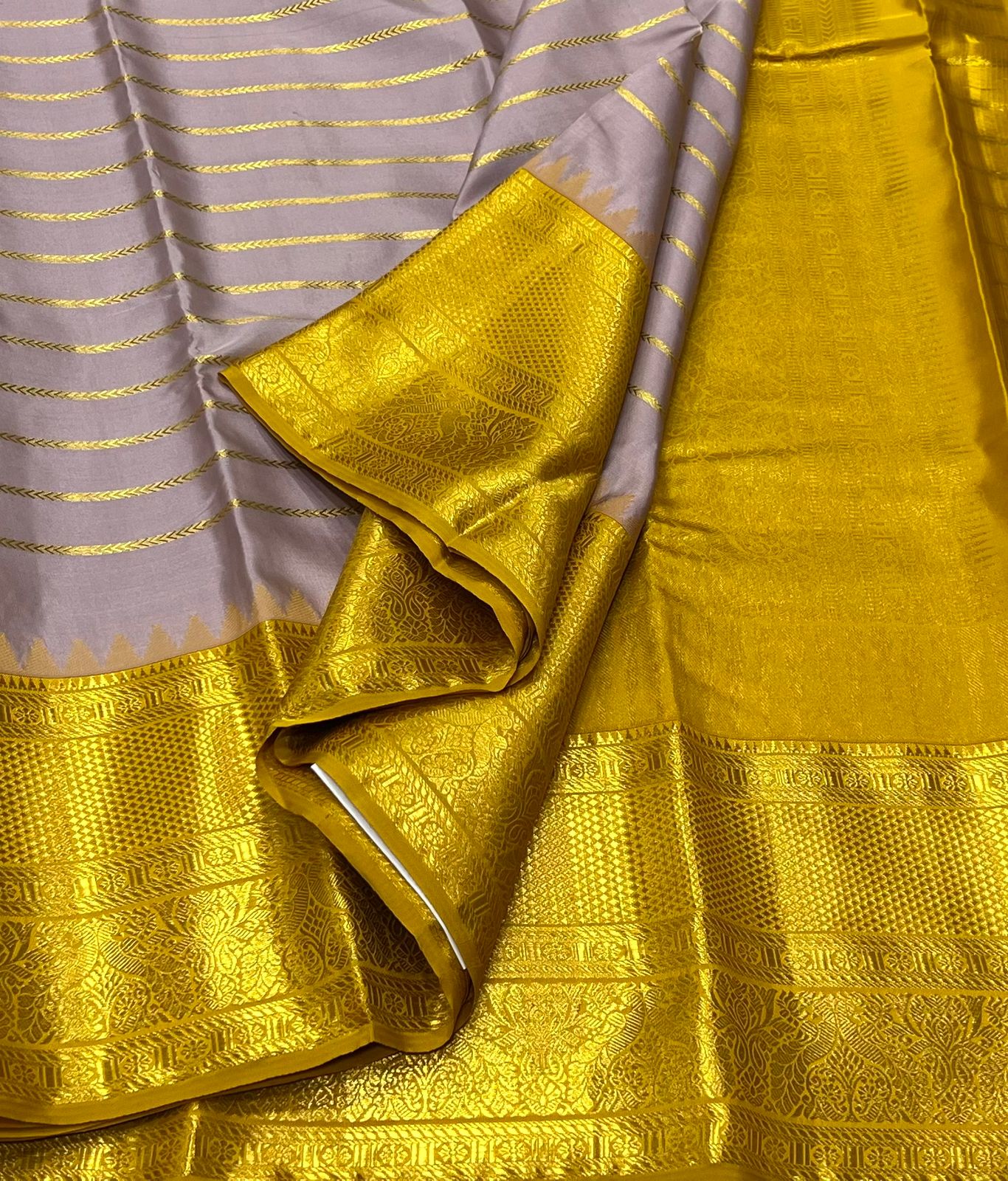 ASH/MUSTARD YELLOW  BORDER COMBITION PURE KANCHI SILK SAREE