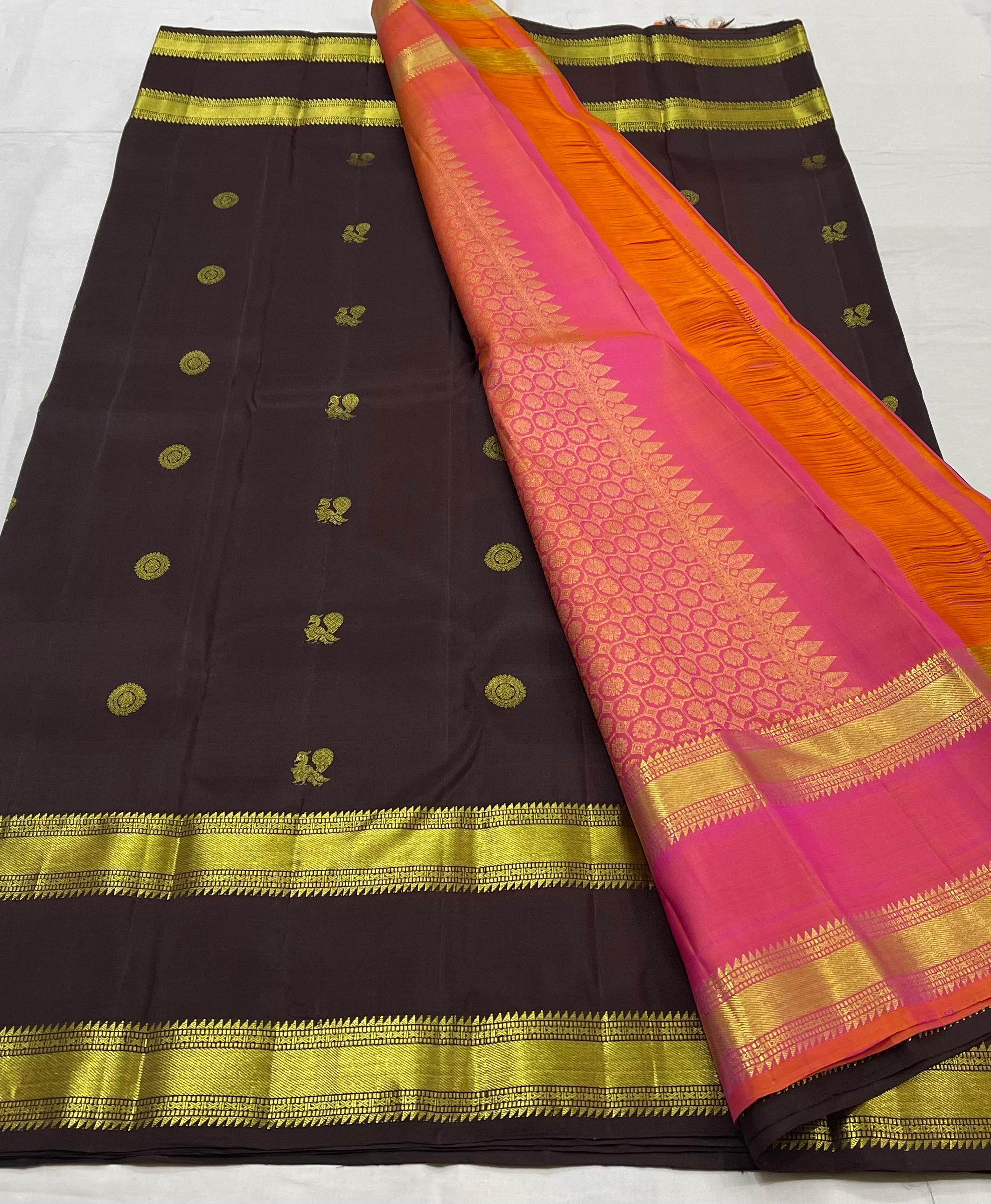 DARK BROWN & PINK COLOUR \ GOLD BORDER KUCHI SILK SAREES