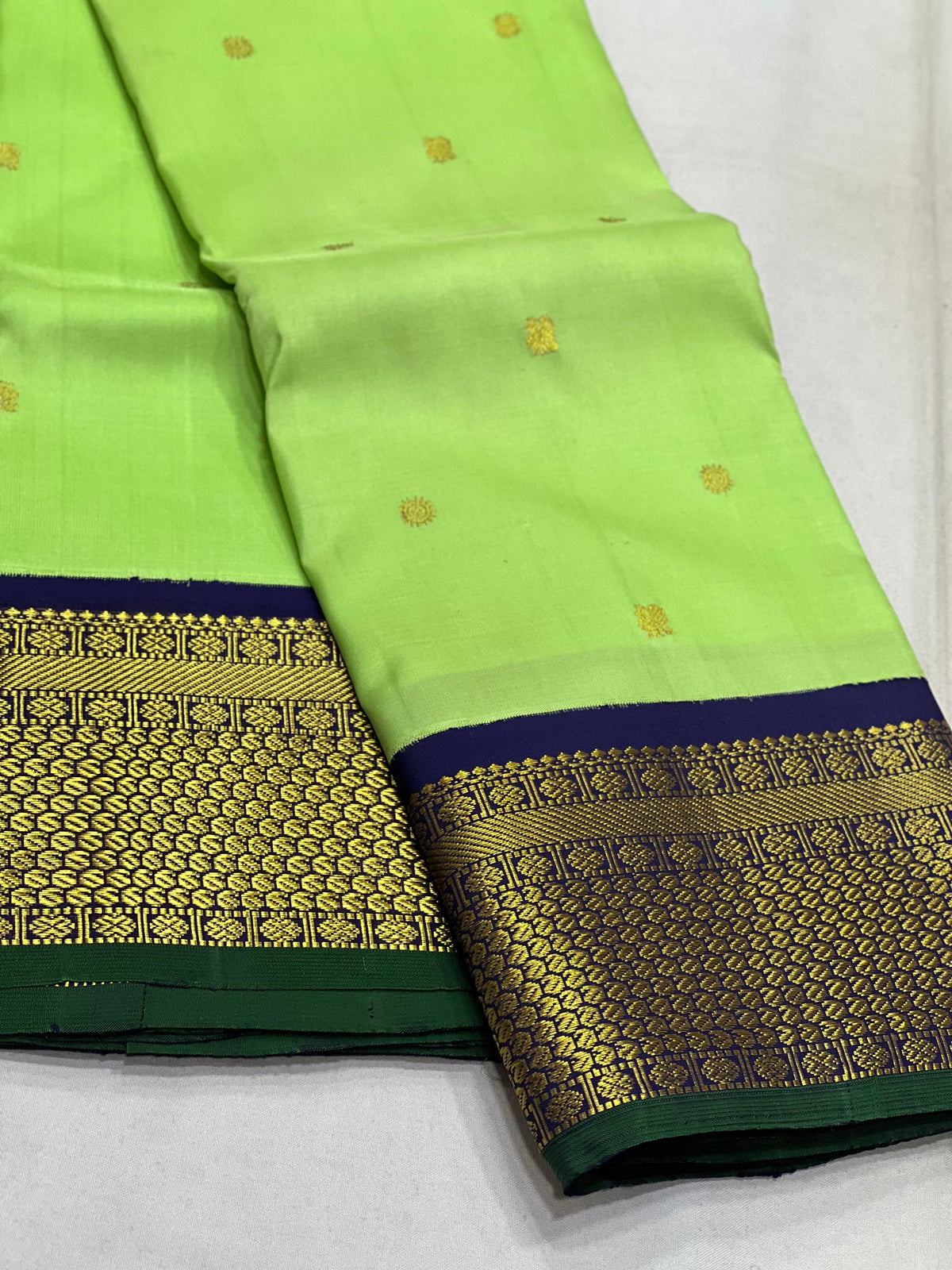 RADIUM GREEN/NAVY BLUE  BORDER COMBITION PURE KANCHI SILK SAREE