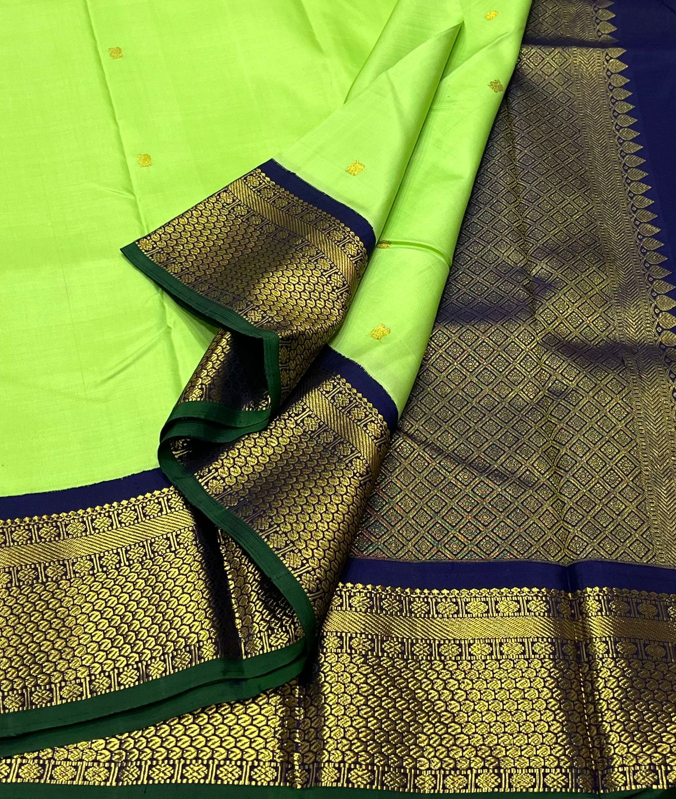 RADIUM GREEN/NAVY BLUE  BORDER COMBITION PURE KANCHI SILK SAREE