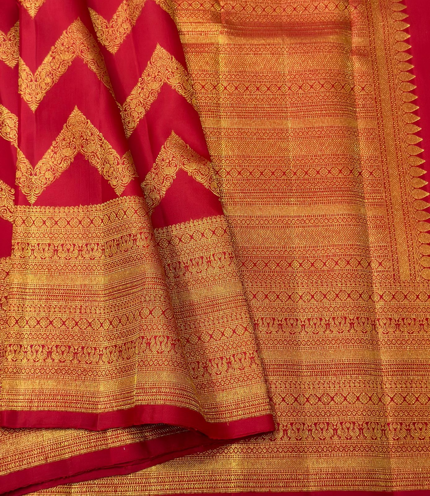 RED/GOLD BORDER COMBITION PURE KANCHI SILK SAREE