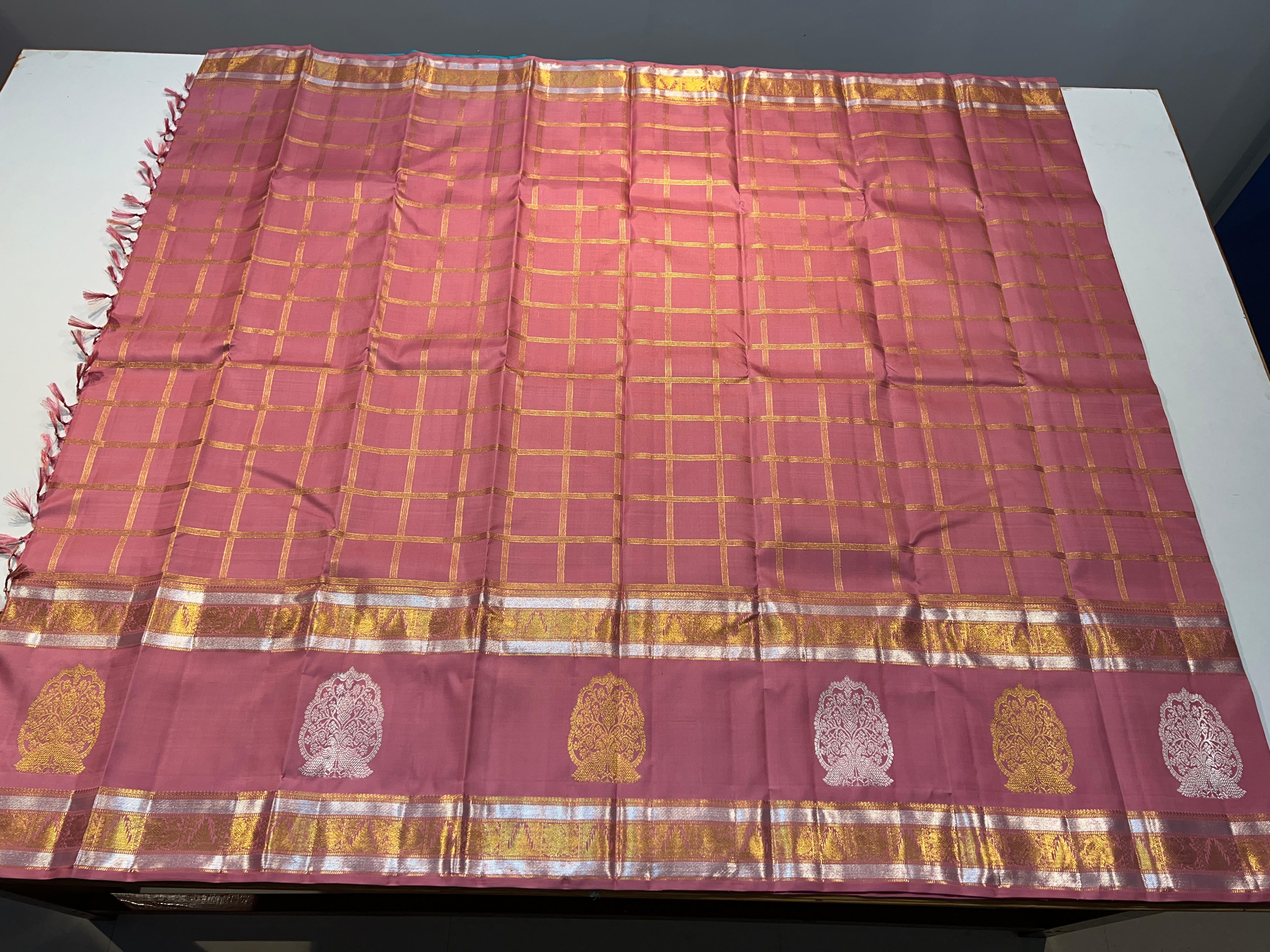 ONION PINK/PASTEL BLUE COLOUR  ZARI BORDER COMBITION PURE KANCHI SILK SAREE