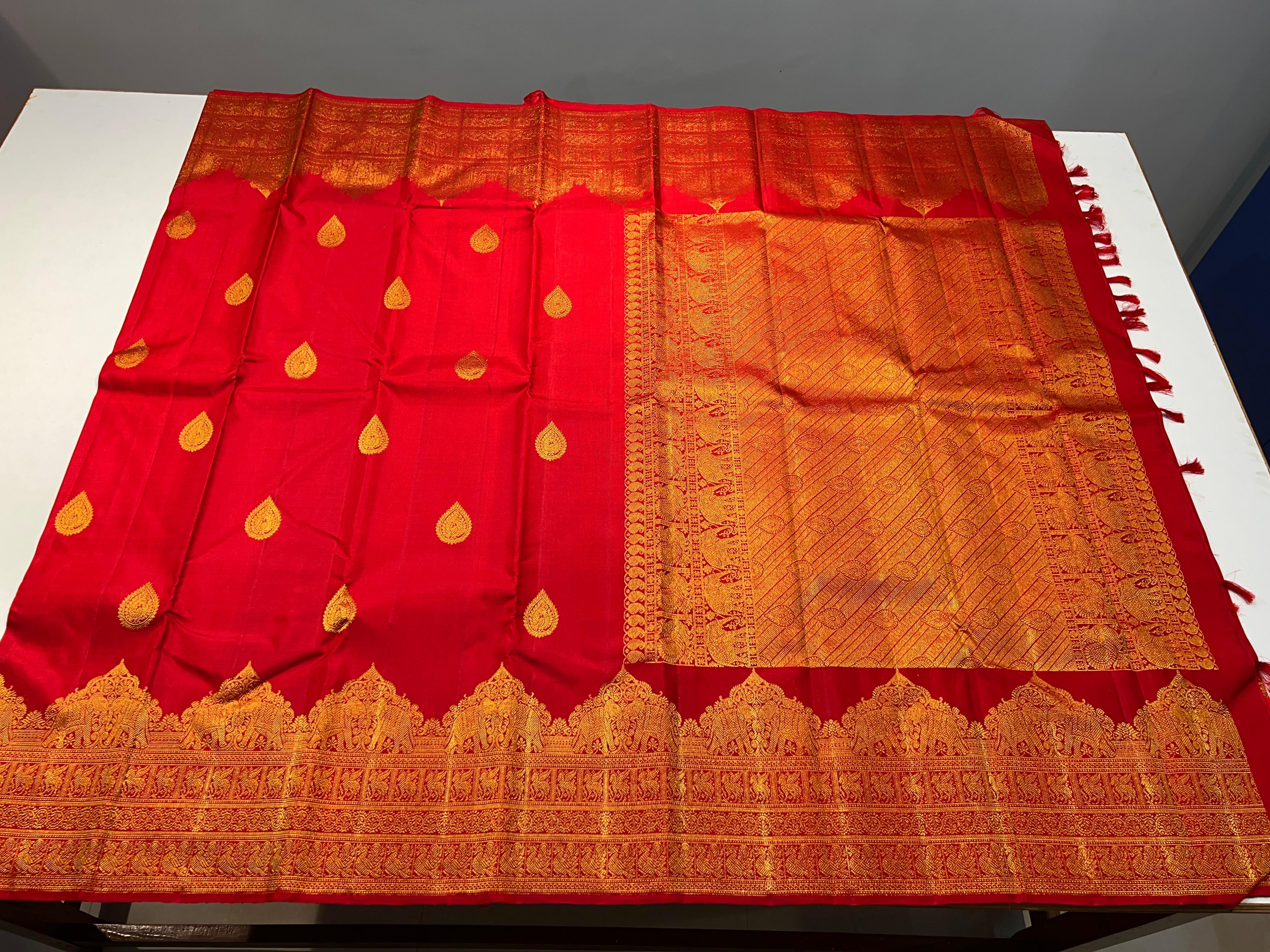 RED COLOUR  BORDER COMBITION PURE KANCHI SILK SAREE