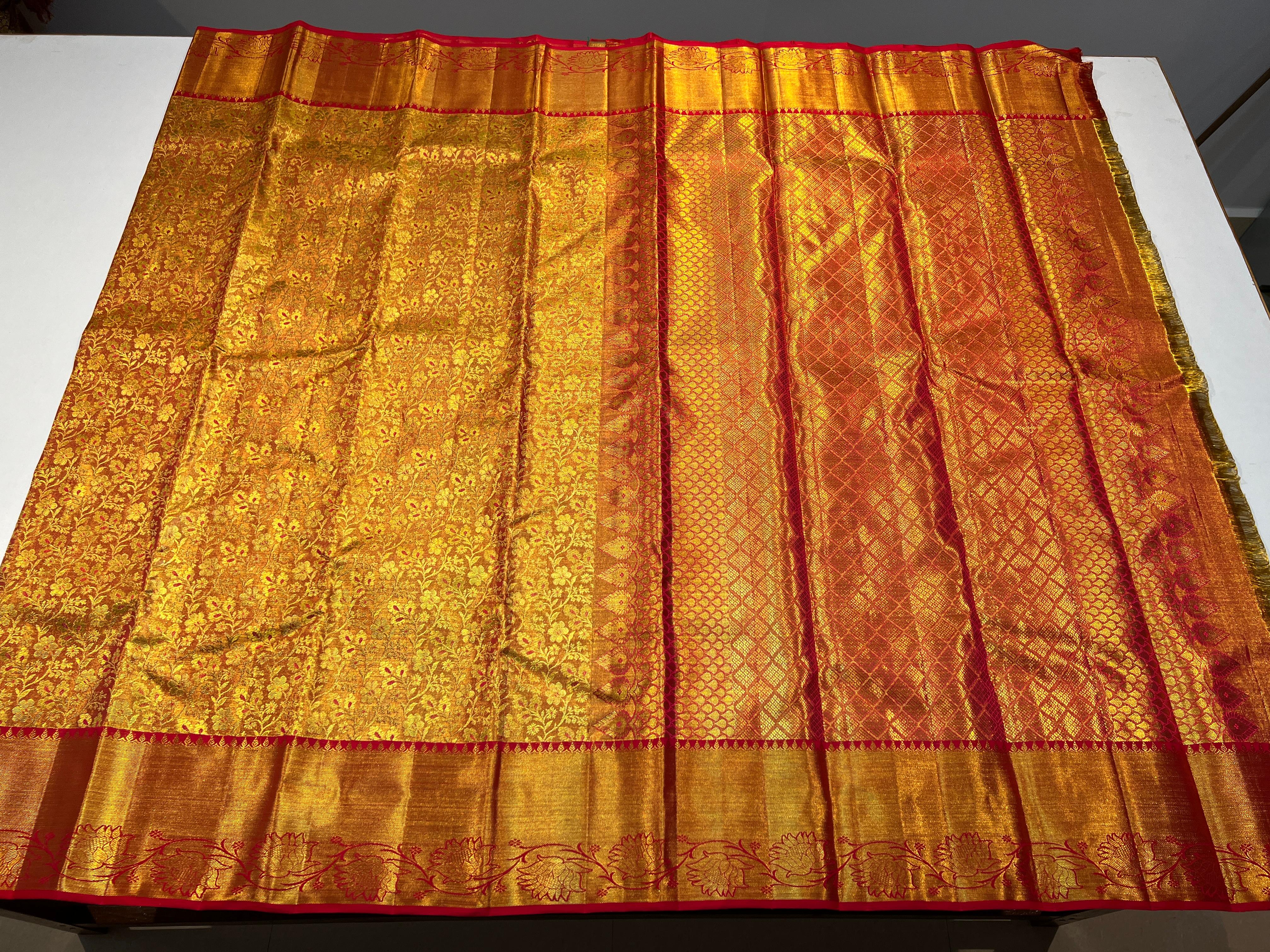 RED/GOLD BORDER COMBITION PURE KANCHI SILK SAREE