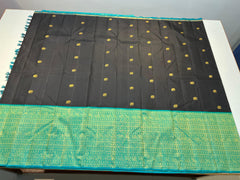 BLACK/TURQUISE GREEN COLOUR  ZARI BORDER COMBITION PURE KANCHI SILK SAREE