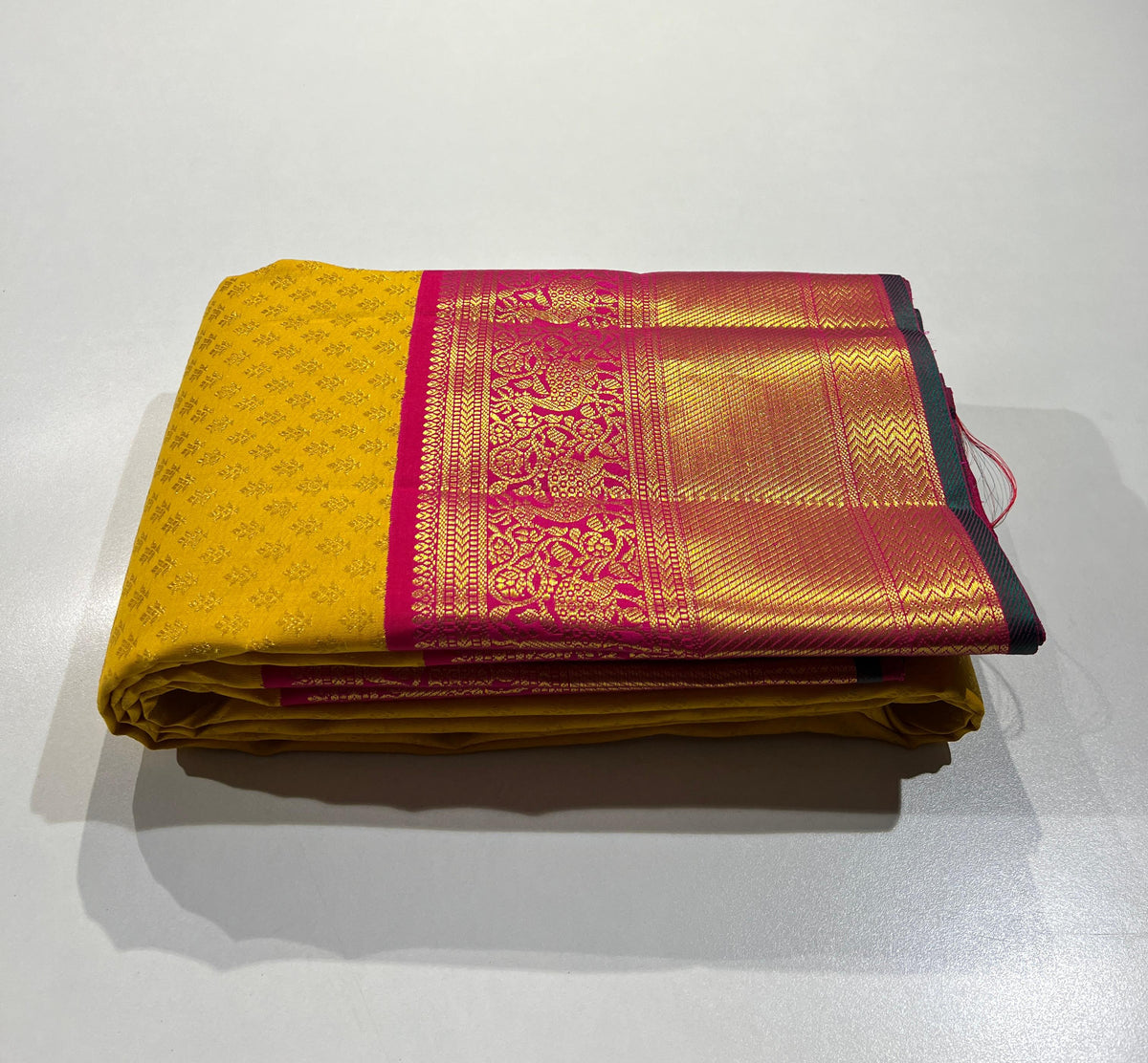 LEMON YELLOW/PINK COLOUR  ZARI BORDER COMBITION PURE KANCHI SILK SAREE