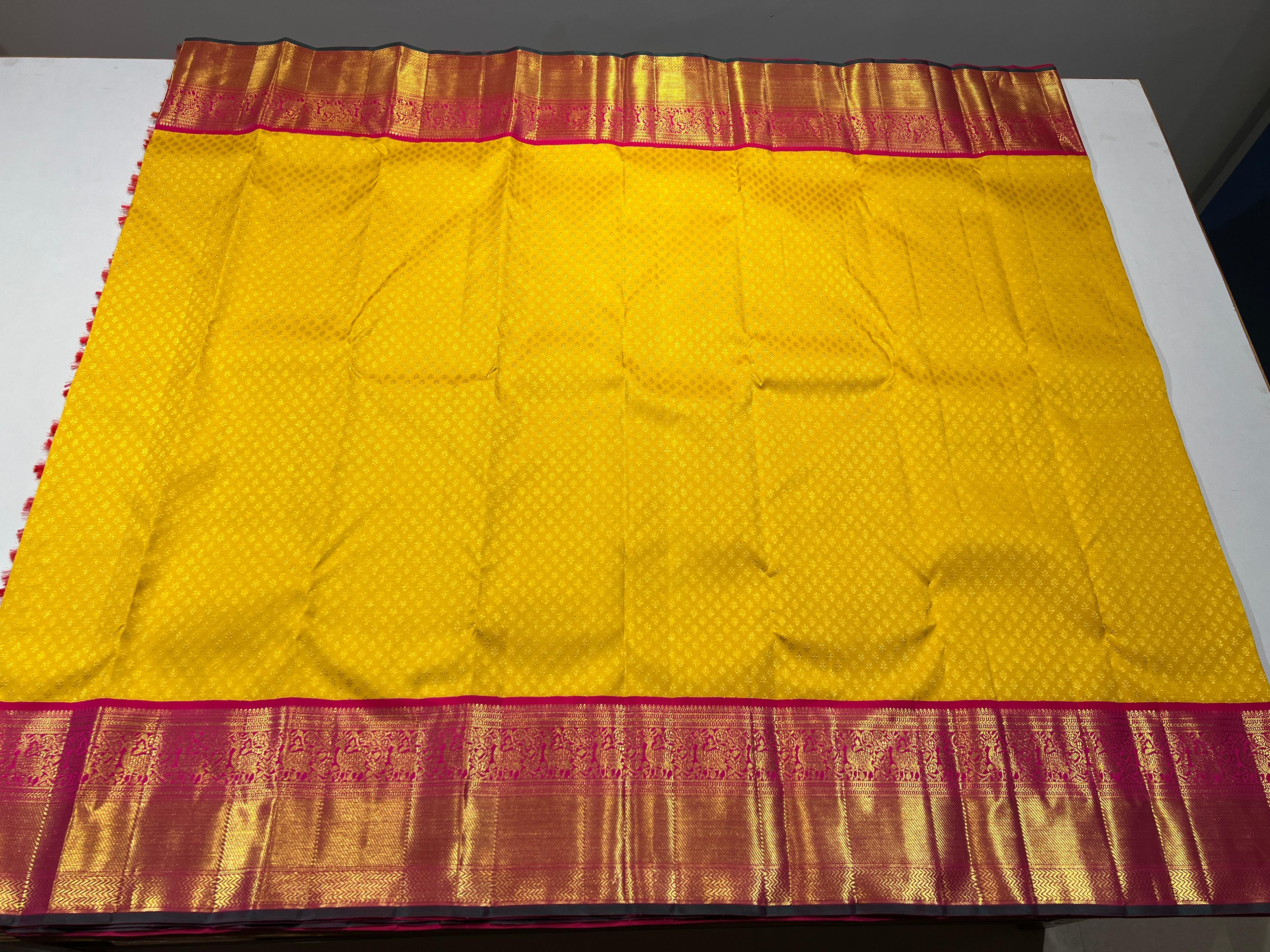 LEMON YELLOW/PINK COLOUR  ZARI BORDER COMBITION PURE KANCHI SILK SAREE