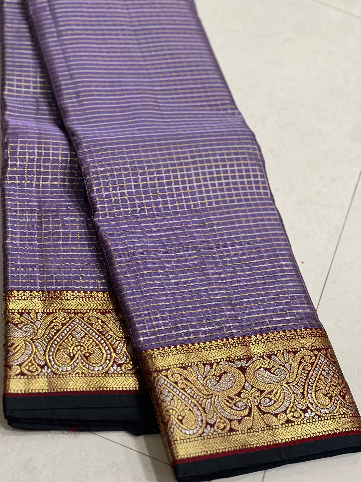 LAVENDER/MAROON  COLOUR  ZARI BORDER COMBITION PURE KANCHI SILK SAREE