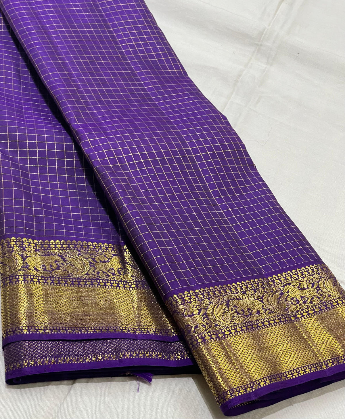 VOILET COLOUR ZARI COMBINITION PURE SILK SAREES