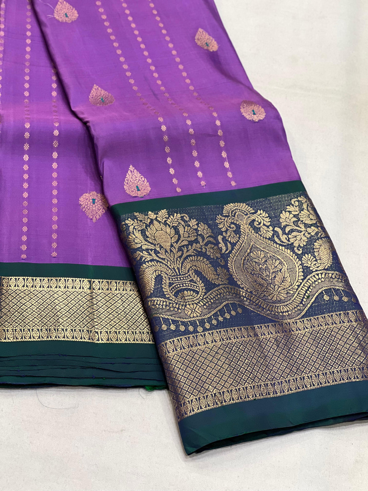 LAVENDER/PEACOCK BLUE COLOUR  ZARI BORDER COMBITION PURE KANCHI SILK SAREE