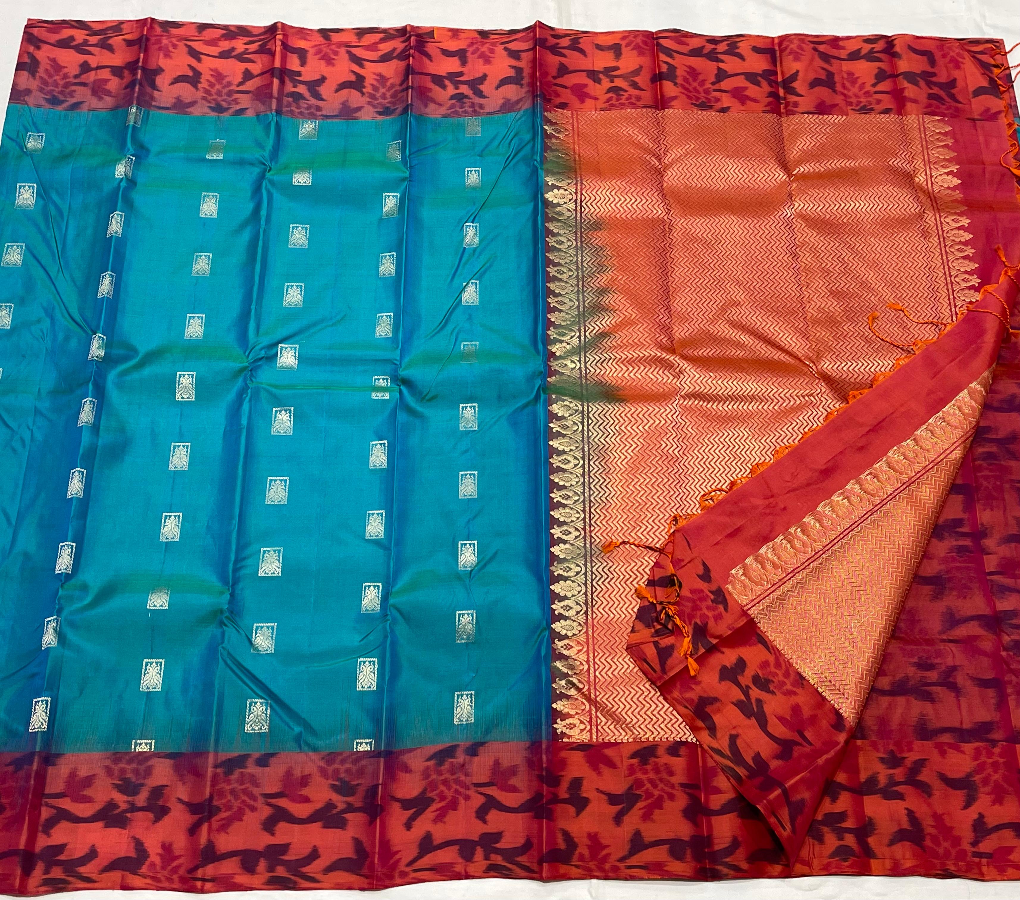 SKY BLUE/RED  COLOUR ZARI COMBINITION PURE SILK SAREES