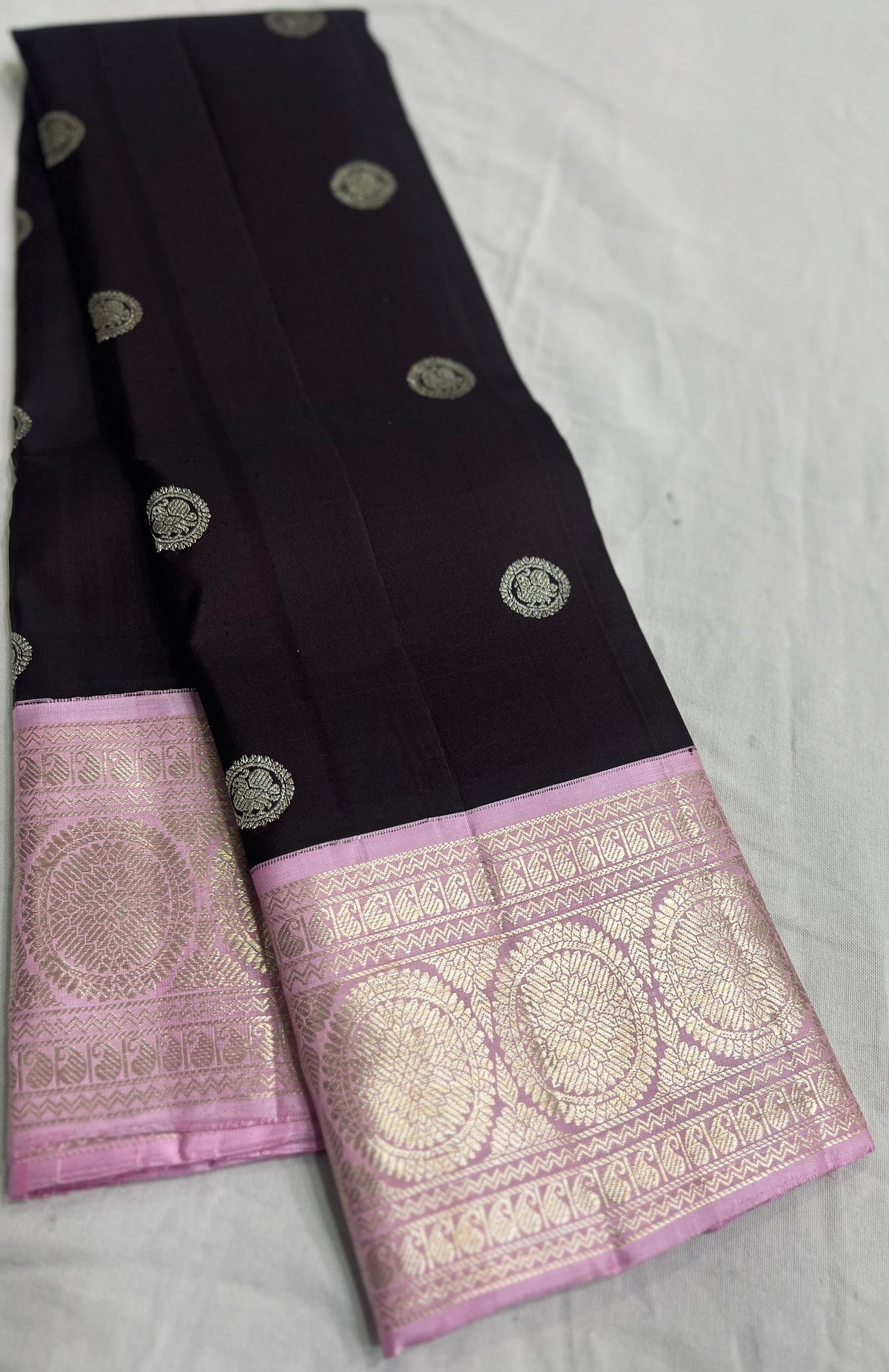 BLACK/LILAC  COLOUR ZARI COMBINITION PURE SILK SAREES