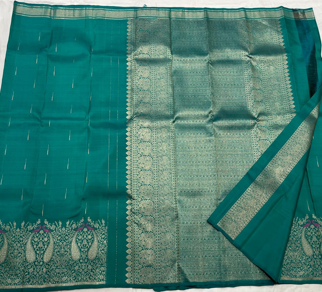 TURQUISE BLUE  COLOUR ZARI COMBINITION PURE SILK SAREES