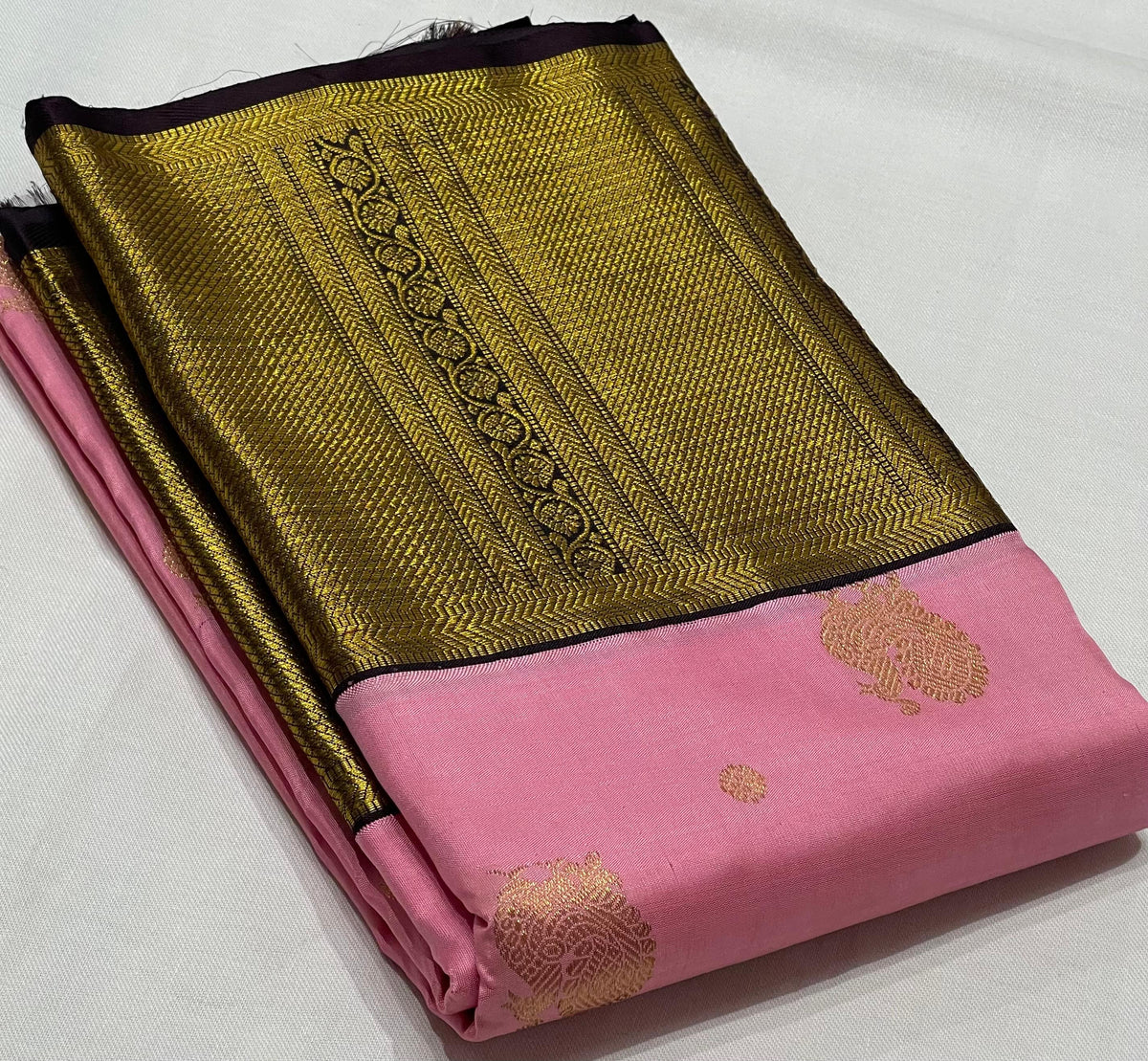 pink and gold saree