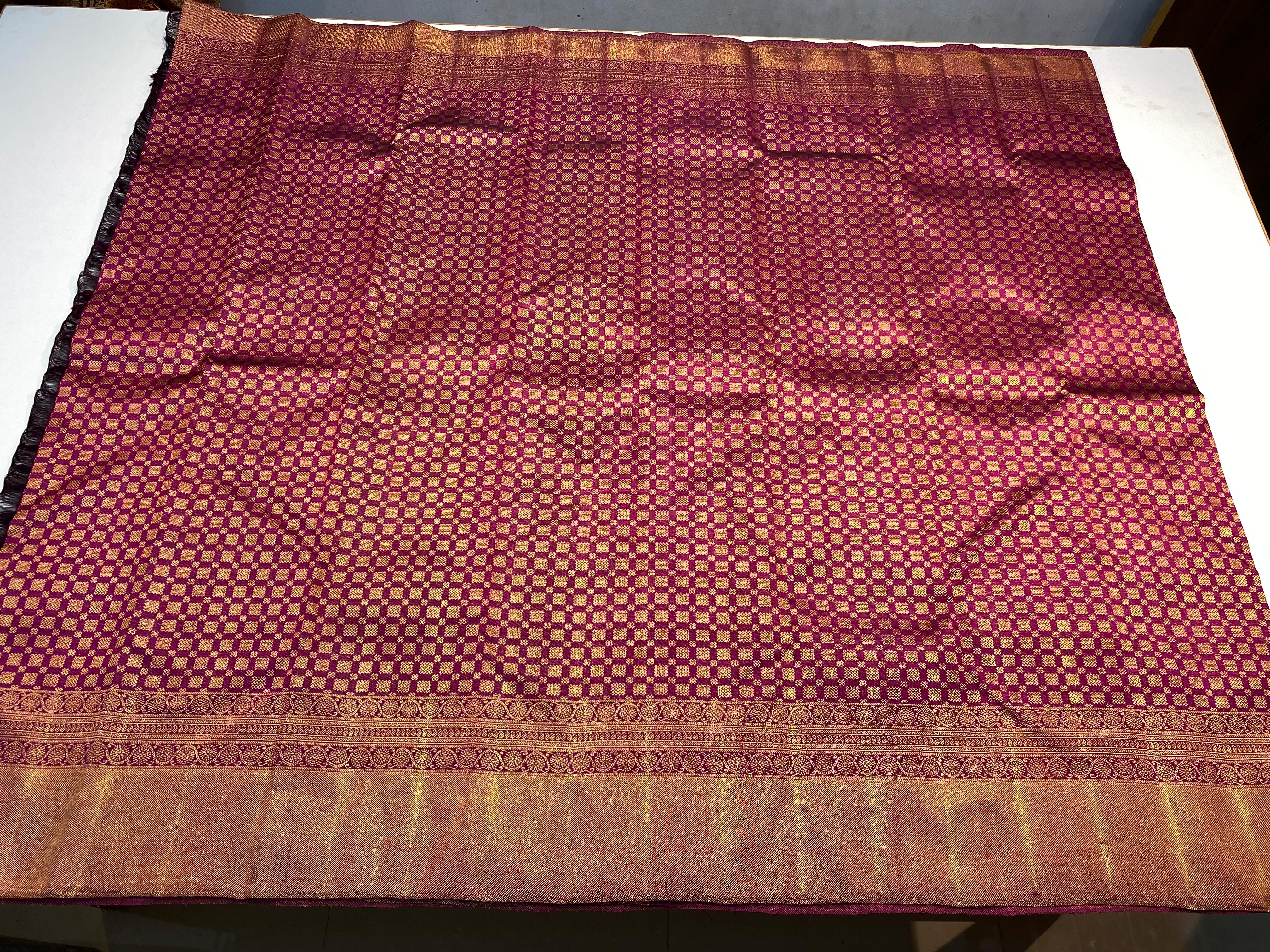 MAGENTA PURPLE COLOUR \  GOLD BORDER ZARI PURE KANCHIPURAM SAREE