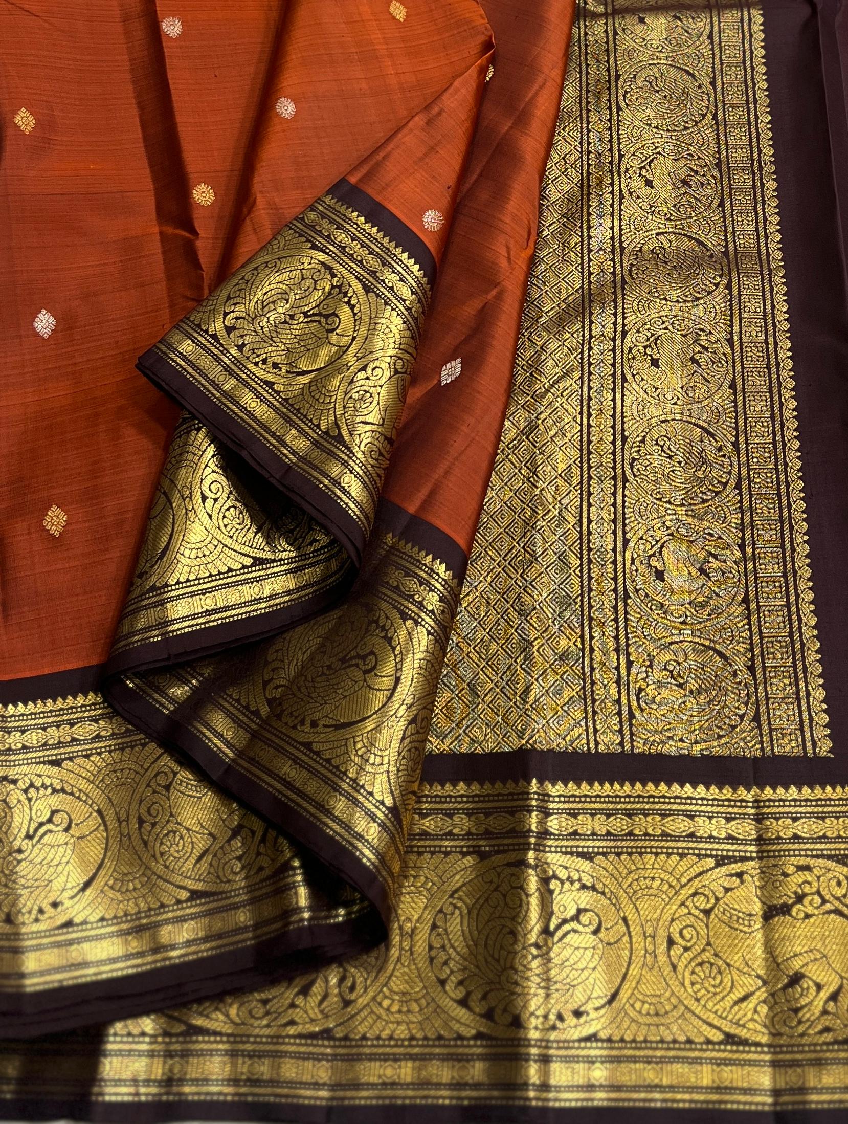 BROWN SAREE\ GOLD COLOUR BORDER SAREE