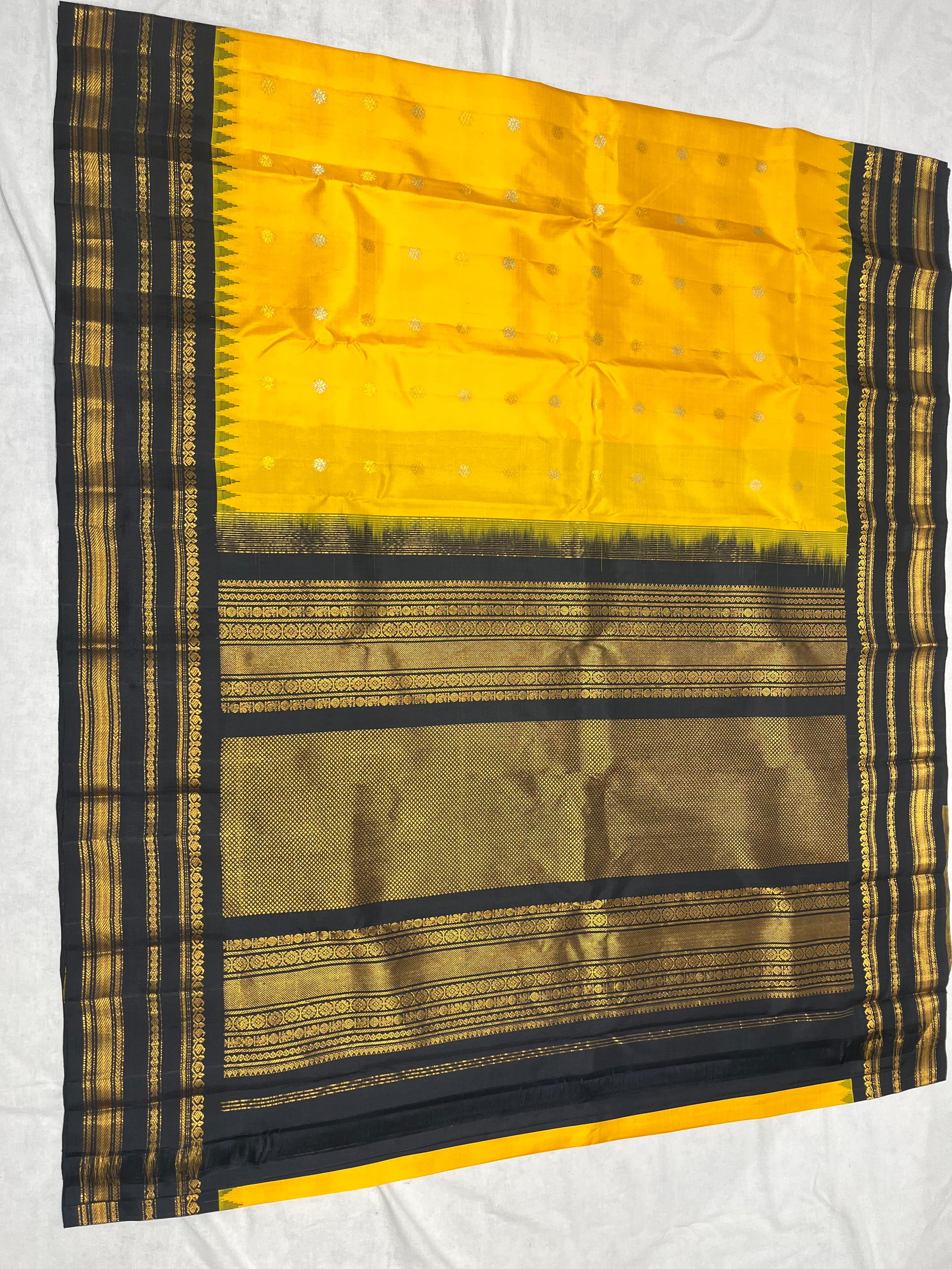 YELLOW COLOUR & BLACK BORDER GADWAL SILK SAREE